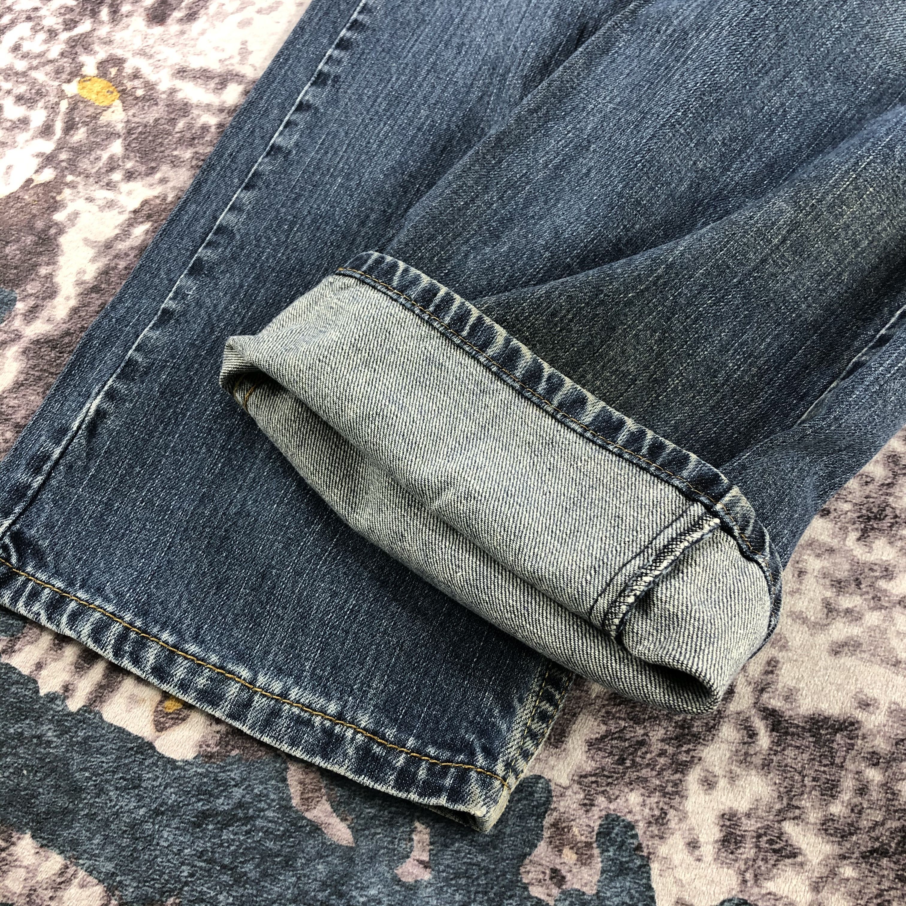 Levi's × Vintage Vintage Blue Wash Levis 569 Jeans-JM2628 Size US 33 - 8 Thumbnail