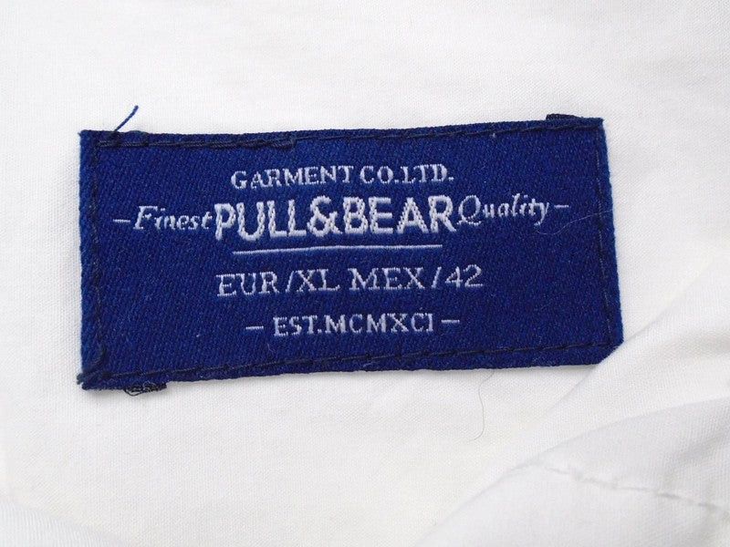 Pull & Bear Men's Shirt Pull & Bear. White. XL. Condition: Very good Size US XL / EU 56 / 4 - 4 Thumbnail