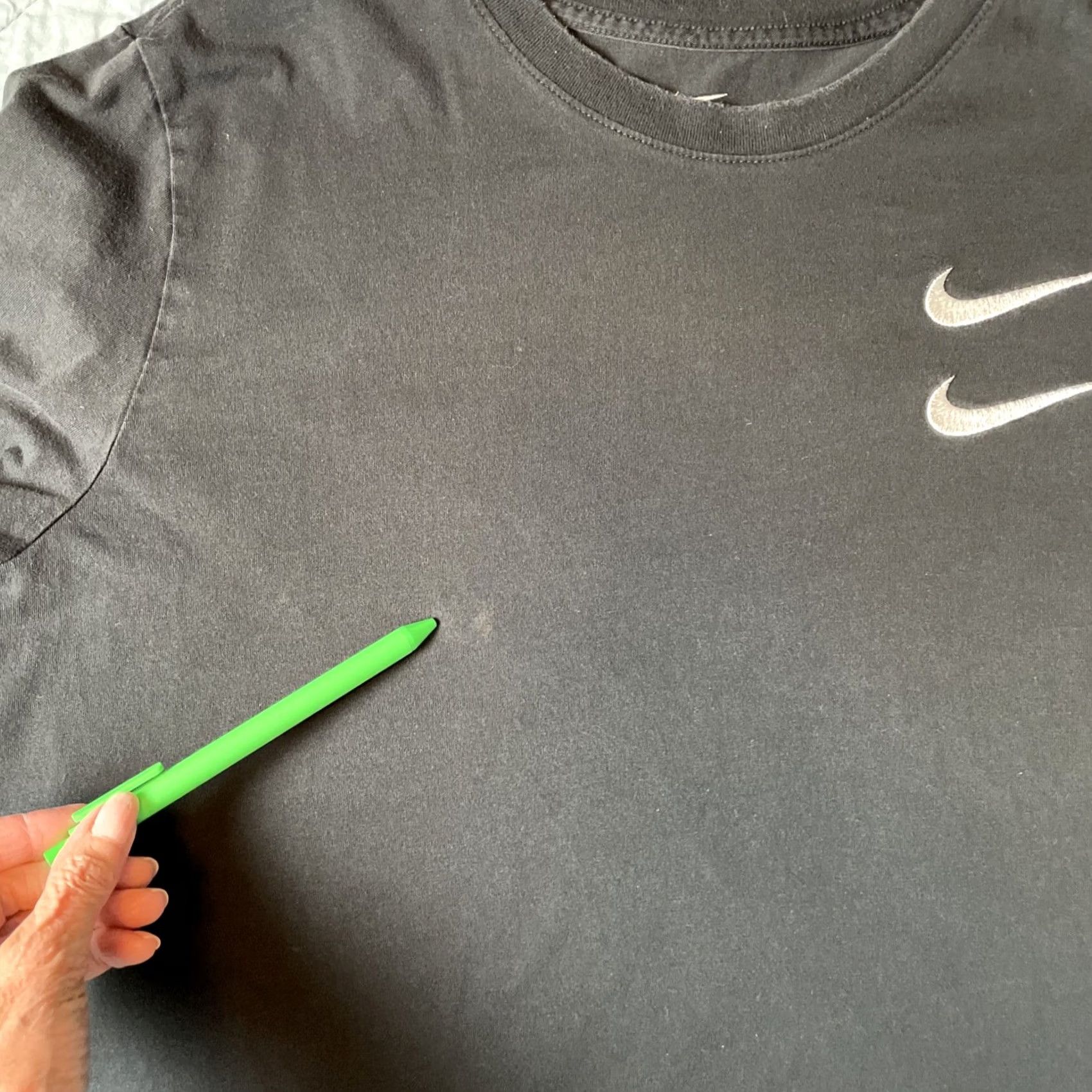 Nike Nike Swoosh Long Sleeve Tee L Black White Crew Neck Graphic Print Mens Sports Shirt Size US L / EU 52-54 / 3 - 6 Thumbnail