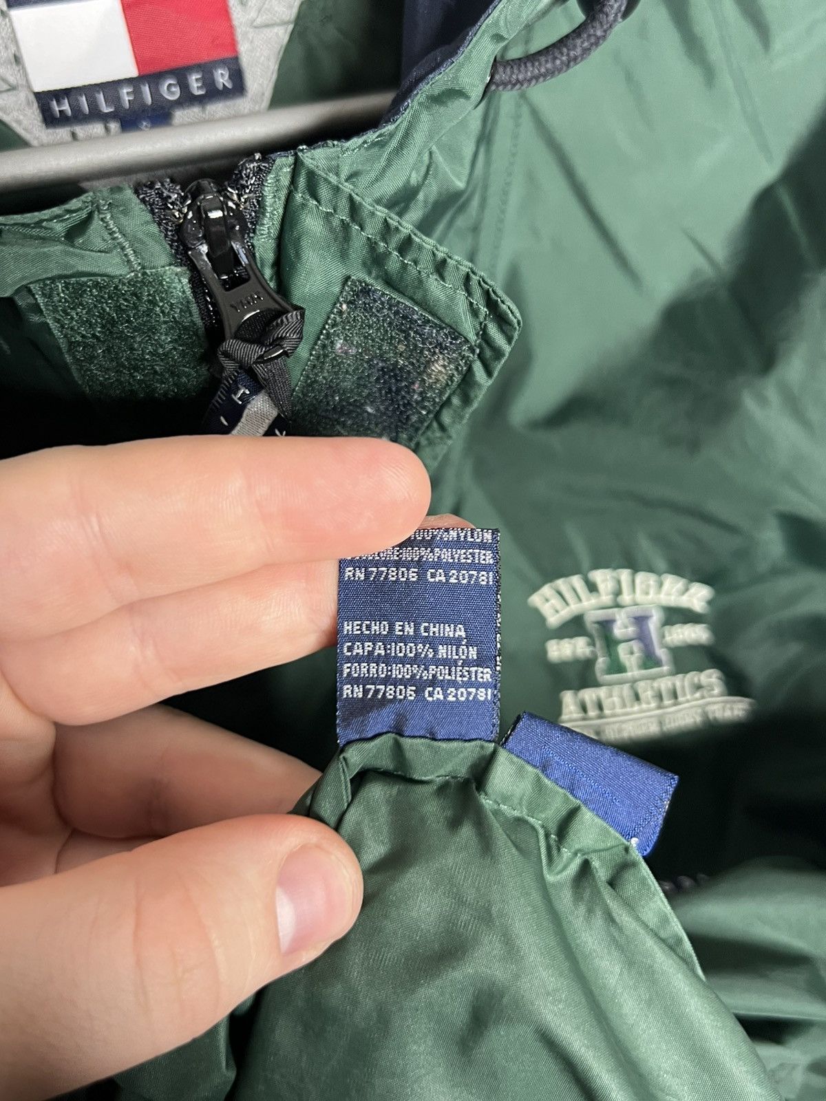 Tommy Hilfiger Vintage Tommy Hilfiger Anorak 100% Nylon Jacket Big Logo Size US S / EU 44-46 / 1 - 25 Thumbnail