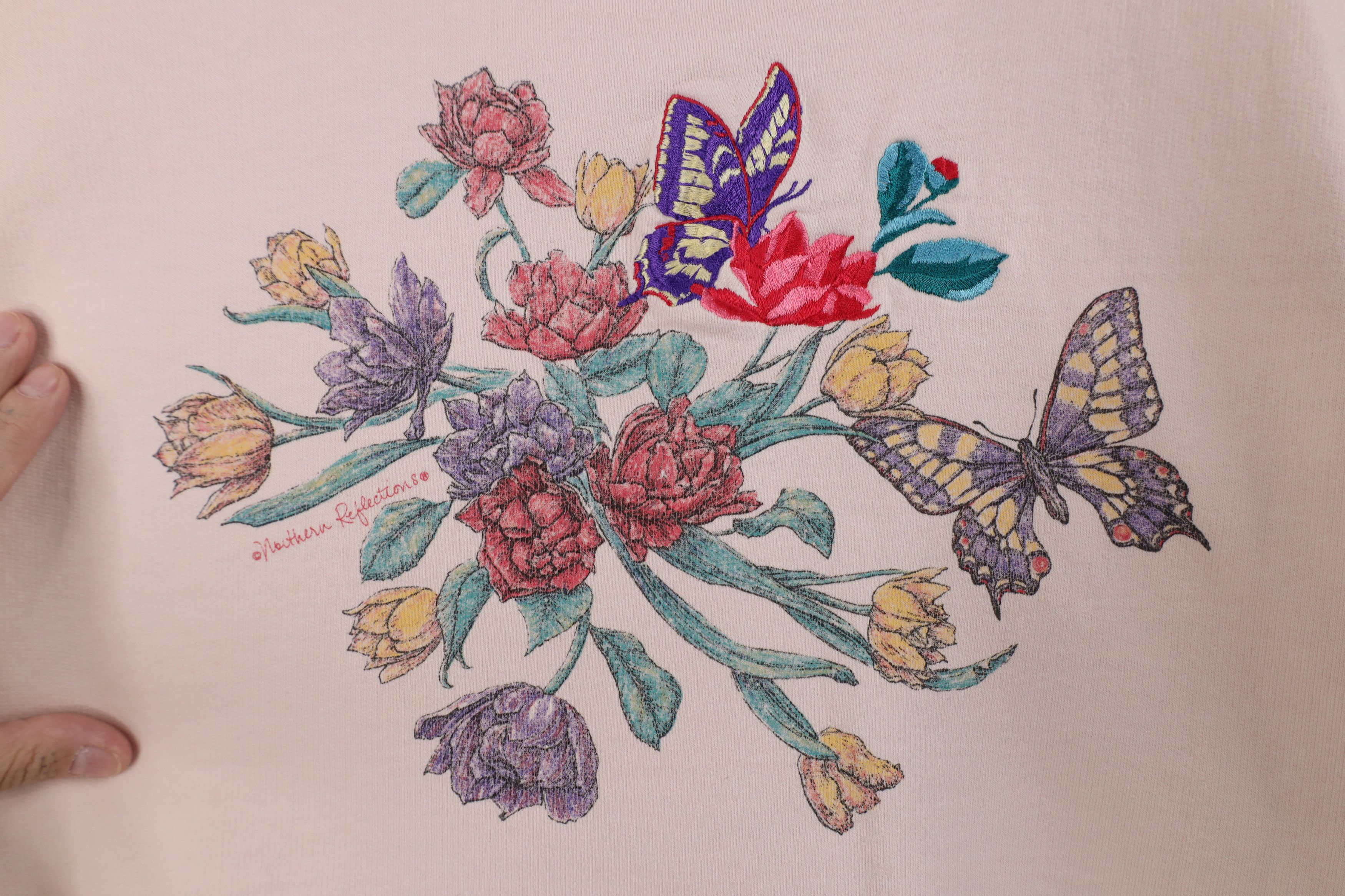 Vintage Vintage 90s Streetwear Butterfly Flower Sweatshirt Pink Size XL / US 12-14 / IT 48-50 - 4 Thumbnail