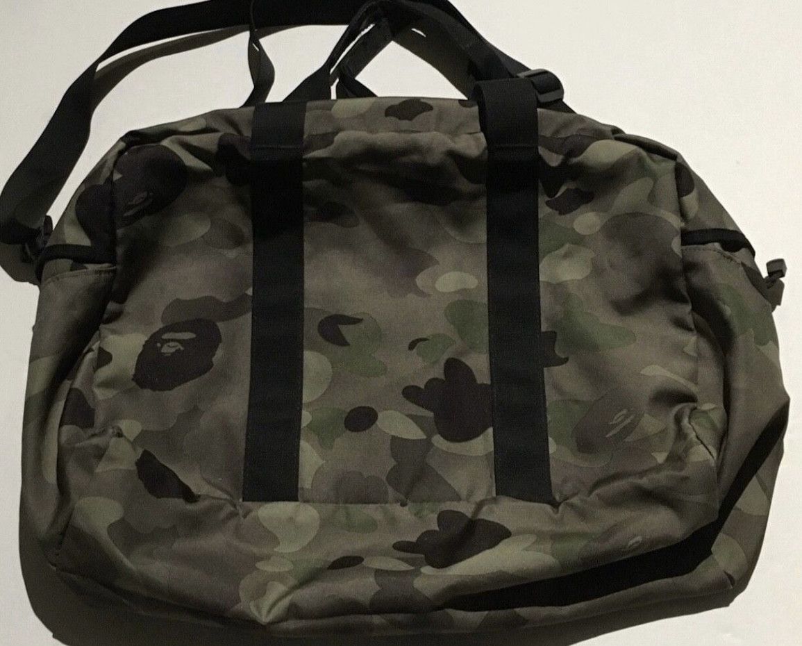 Bape Bape camo duffle shoulder carry luggage bag Size ONE SIZE - 4 Thumbnail