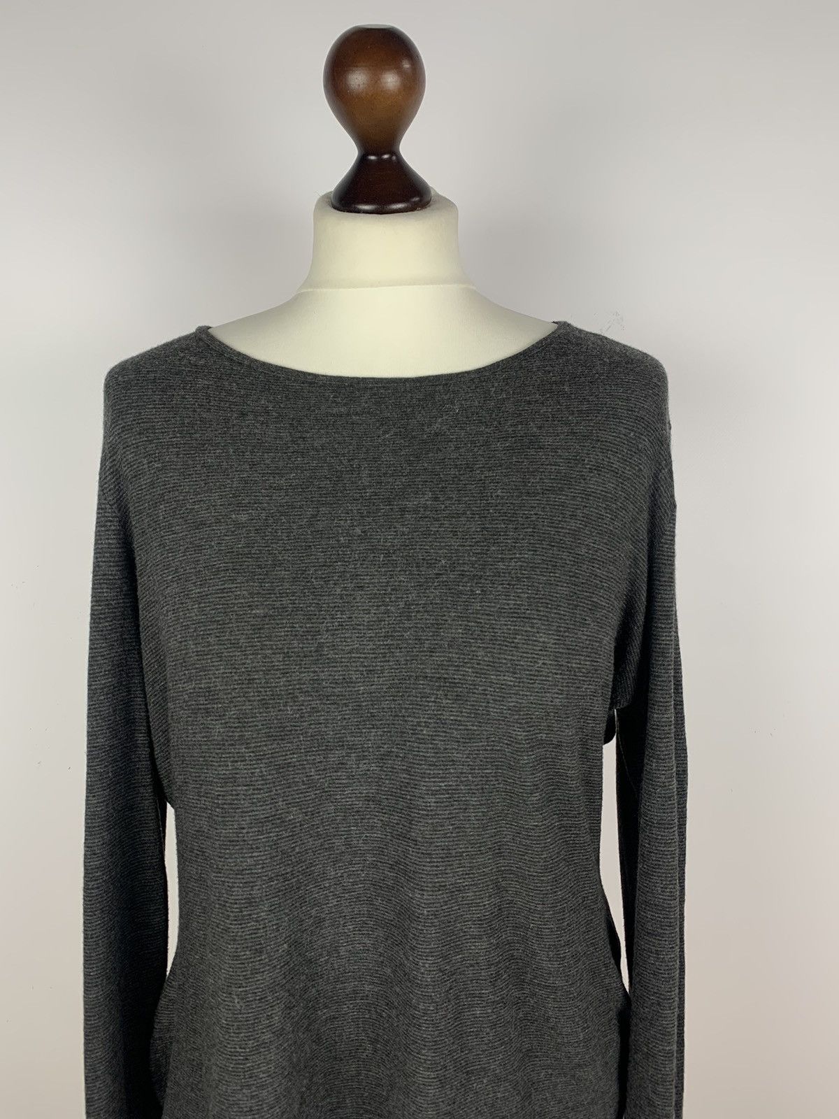 Max Mara Weekend Max Mara Gray Long Sleeve T-Shirt Size XL Luxury Top Size XL / US 12-14 / IT 48-50 - 2 Thumbnail