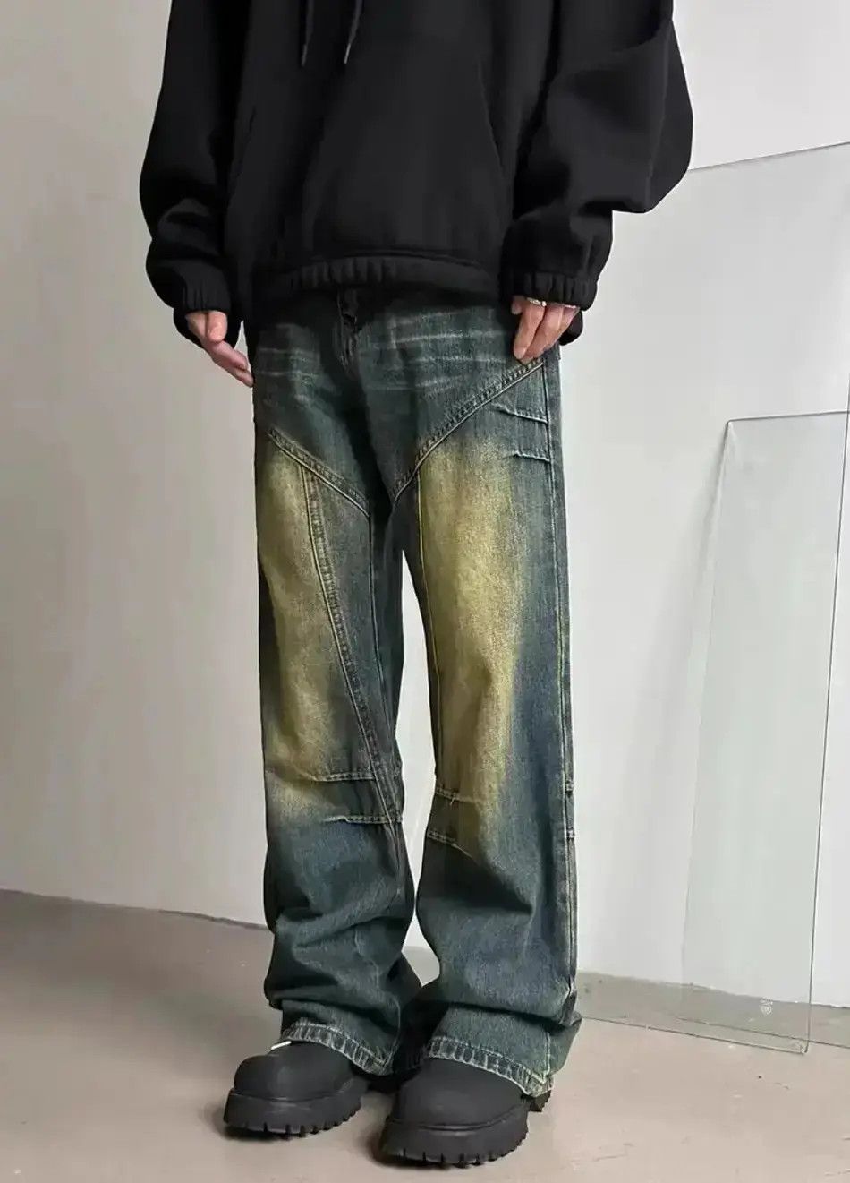 Japanese Brand Vintage loose washed pleated bootcut jeans Size US 34 / EU 50 - 3 Thumbnail