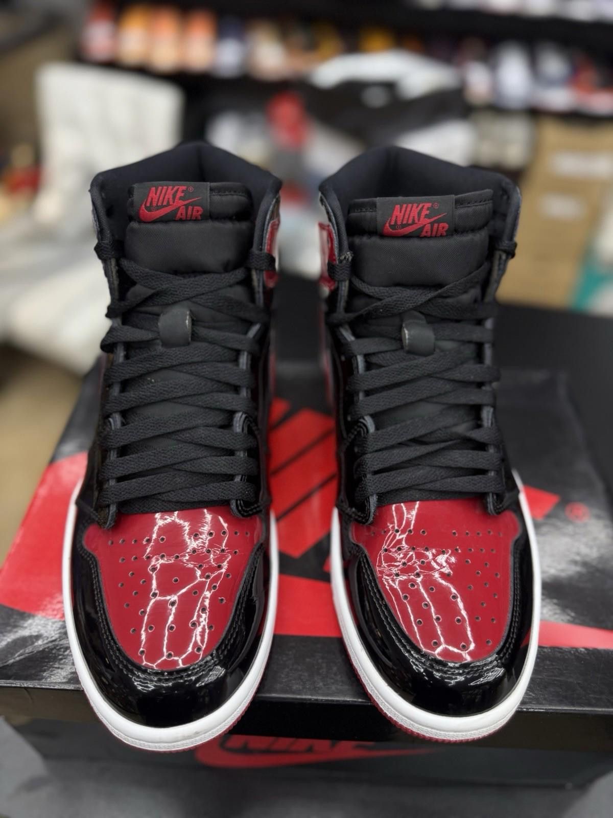 Jordan Brand Size 10.5 - Jordan 1 Retro OG High Patent Bred 555088-063 Size US 10.5 / EU 43-44 - 4 Thumbnail