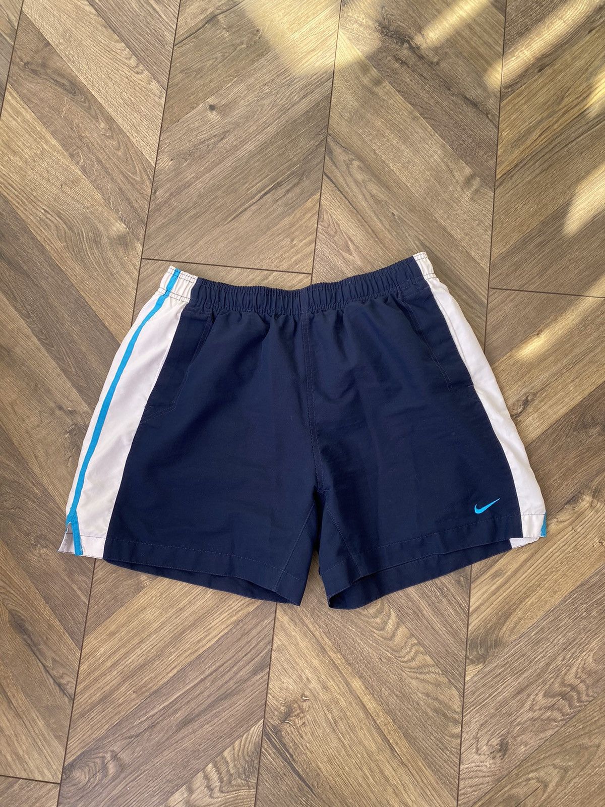Nike × Vintage Vintage Nike Shorts Size US 33 - 2 Thumbnail