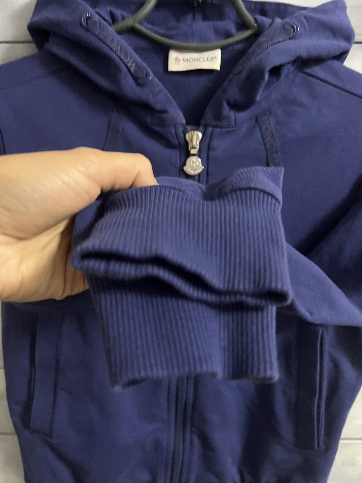 Moncler Rare Luxury Zip Hoodie Moncler Kids size 10 anni Size US XXS / EU 40 - 4 Thumbnail