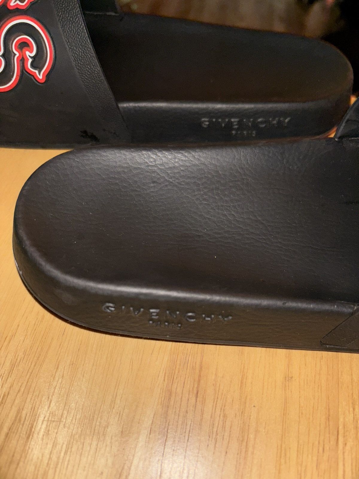 Givenchy Givenchy Real Eyes Pool Slide Sandal Black Red Size 41EU/8US Size US 8 / EU 41 - 4 Thumbnail