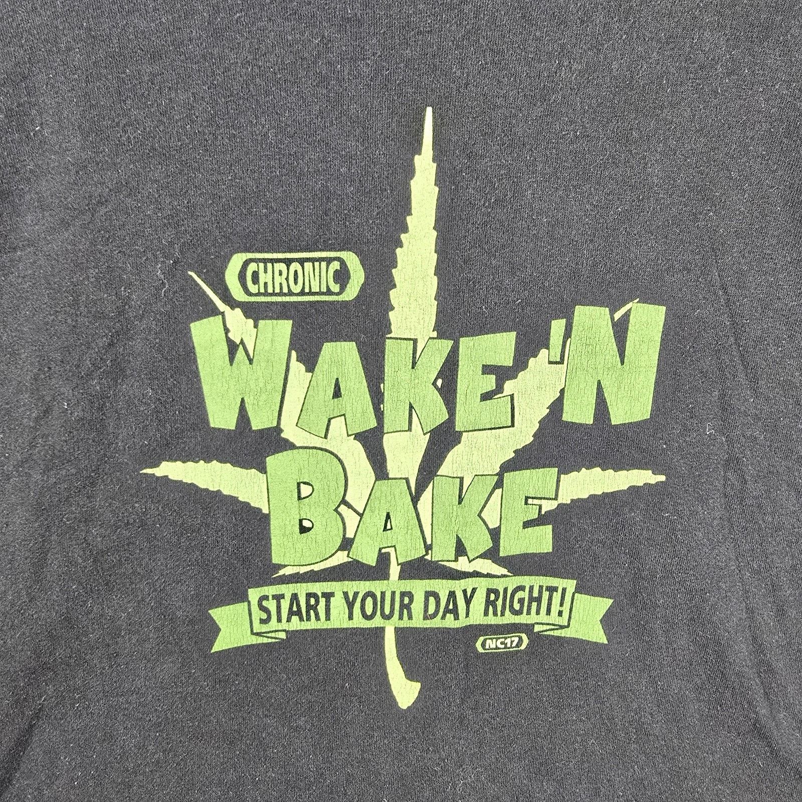 Gildan Vintage Chronic Wake And Bake Weed Shirt XL Y2K 420 Size US XL / EU 56 / 4 - 4 Thumbnail