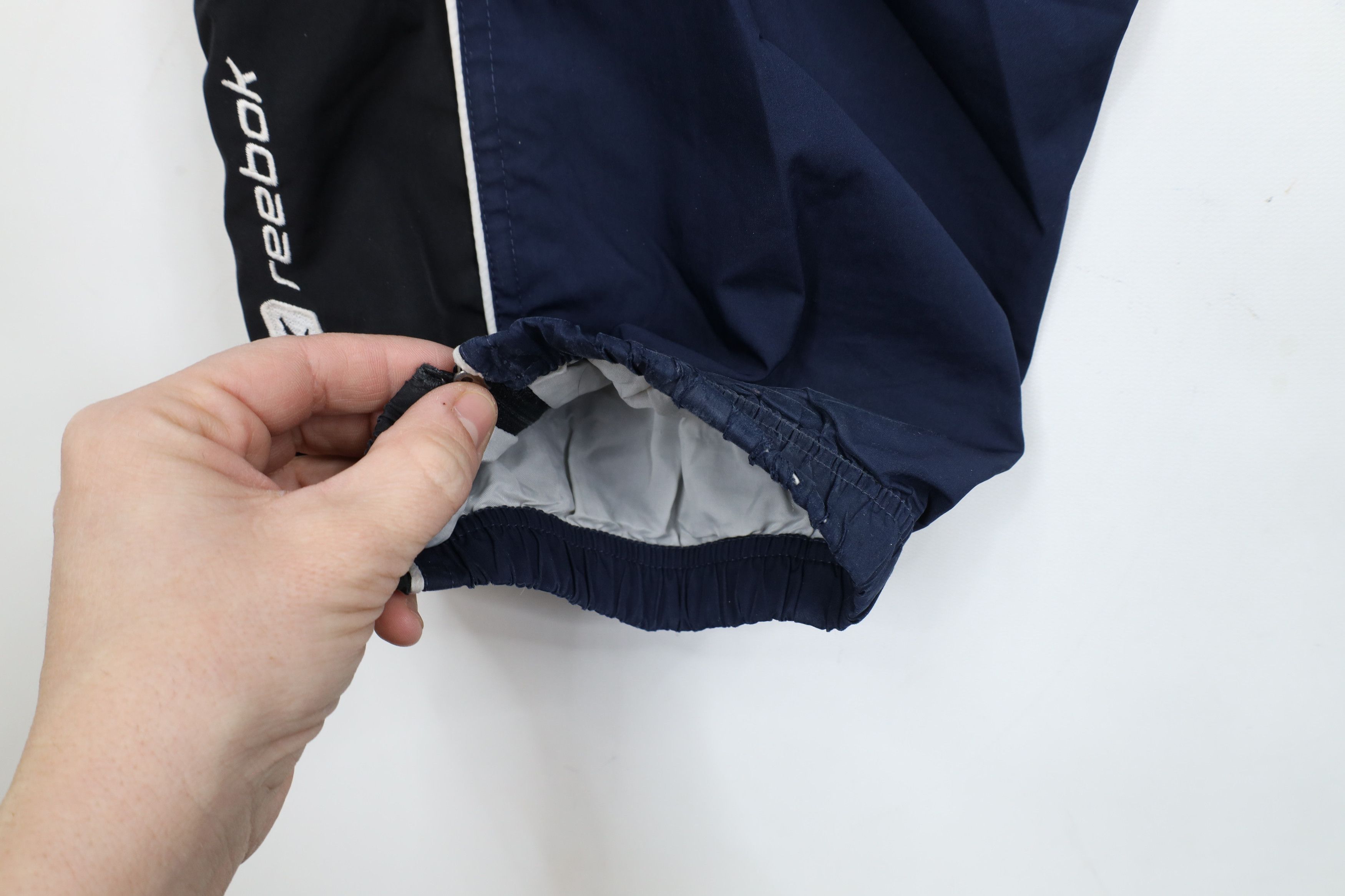 Reebok × Vintage Vintage 90s Reebok Block Lined Windbreaker Joggers Pants Size US 40 / EU 56 - 13 Thumbnail