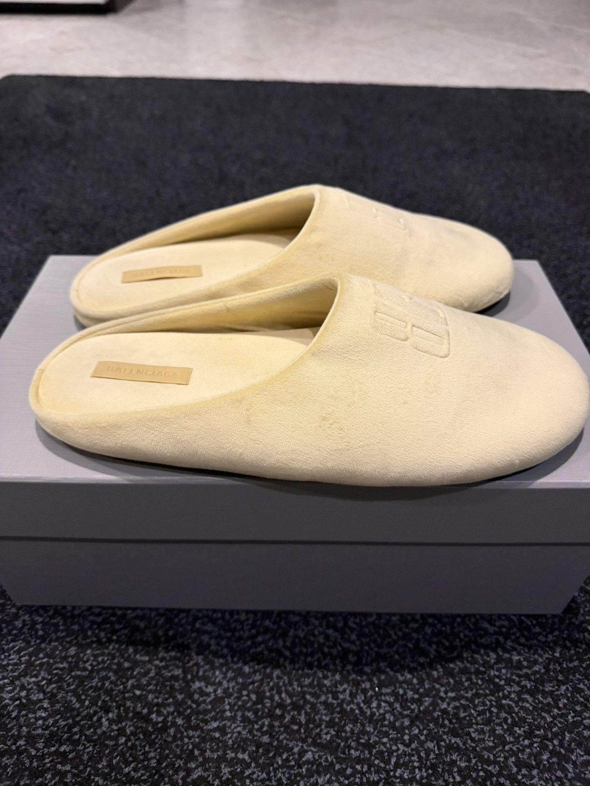 Balenciaga Balenciaga Chateau mule Size US 8 / EU 41 - 2 Thumbnail