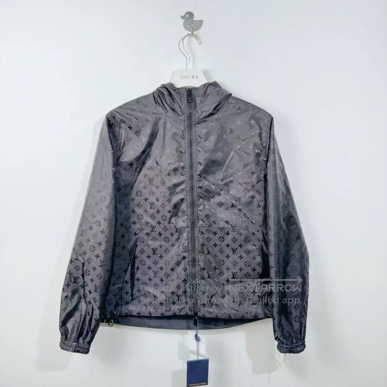 Louis Vuitton Louis Vuitton 25 New Leather Logo Reversible Jacket Size US S / EU 44-46 / 1 - 4 Thumbnail
