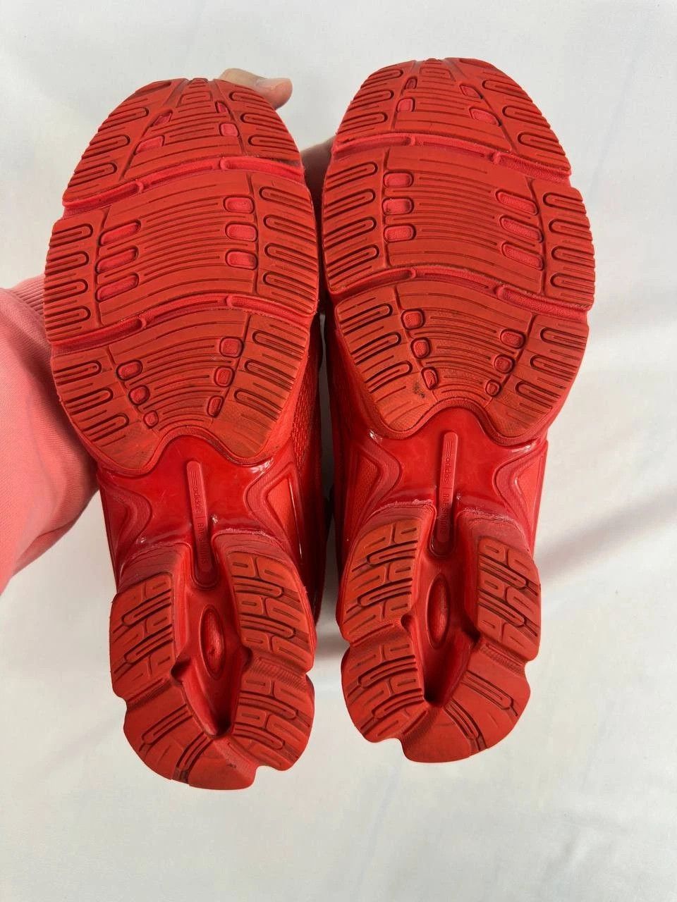 Raf Simons Raf Simons x adidas Ozweego 2 'Red' S74584 10.5 Size US 10.5 / EU 43-44 - 14 Thumbnail