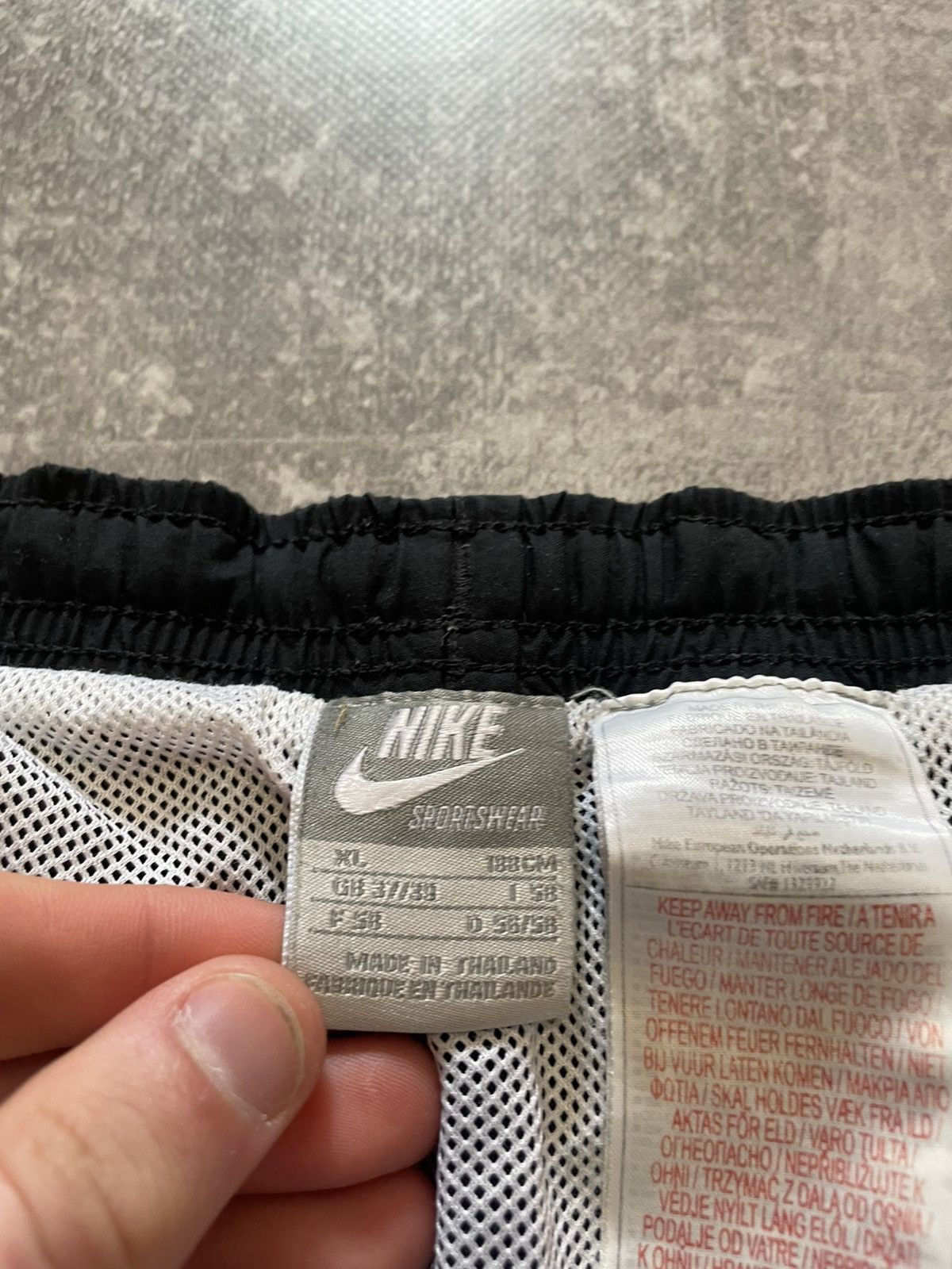 Nike × Vintage Vintage Nike Black Shorts Y2K Size XL Size US 36 / EU 52 - 8 Thumbnail