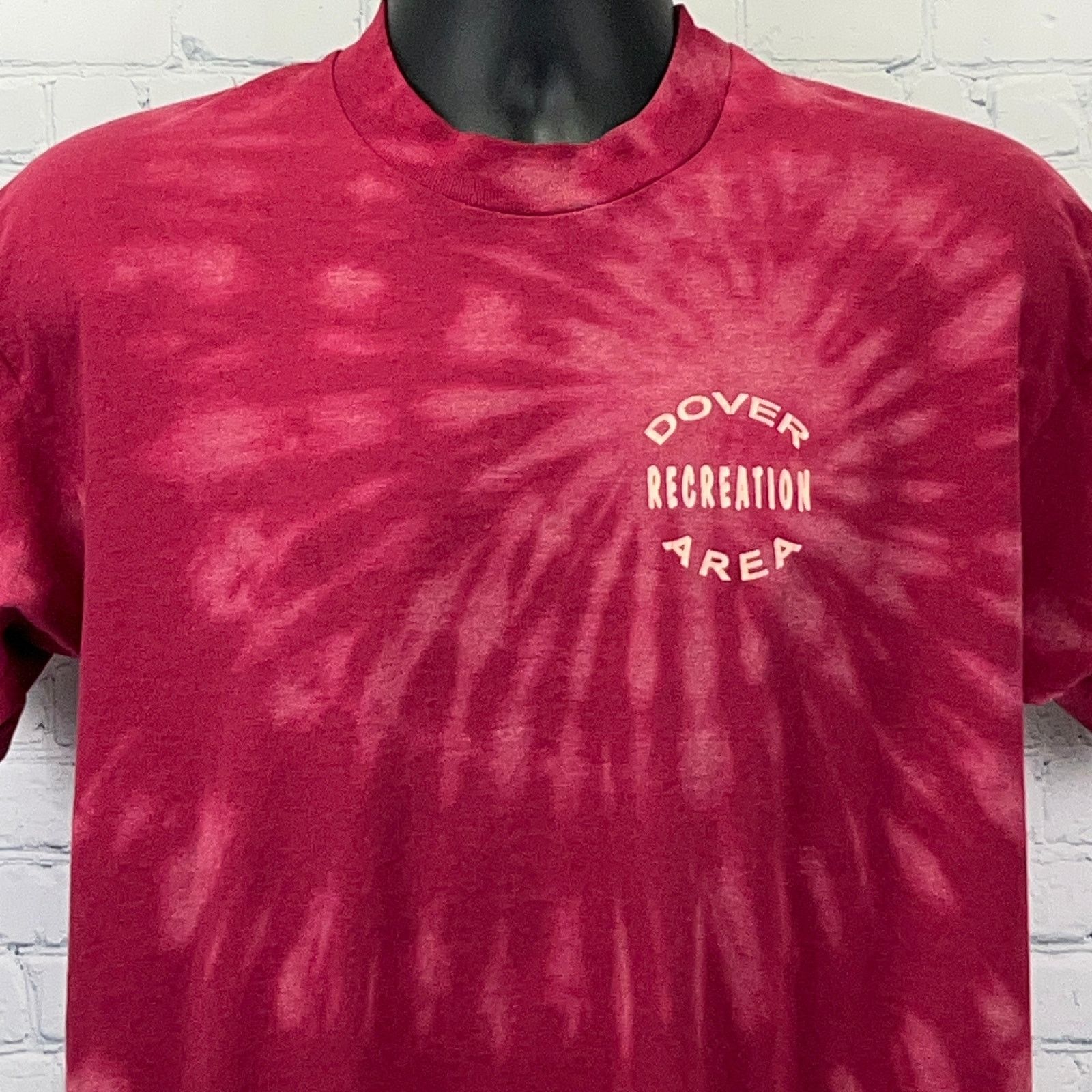 Fruit Of The Loom Vintage 90s Dover Recreation Area T Shirt Red Unisex L Size US L / EU 52-54 / 3 - 1 Thumbnail
