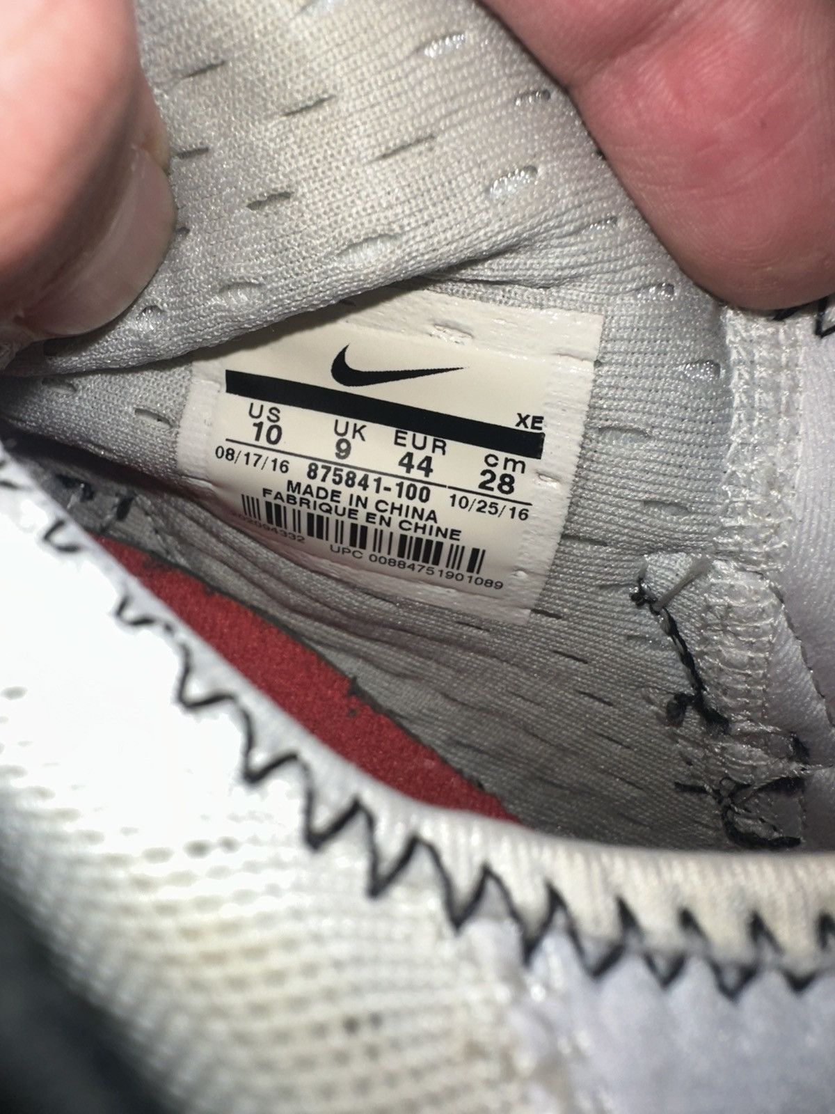 Nike Nike Huarache Size US 10 / EU 43 - 6 Thumbnail