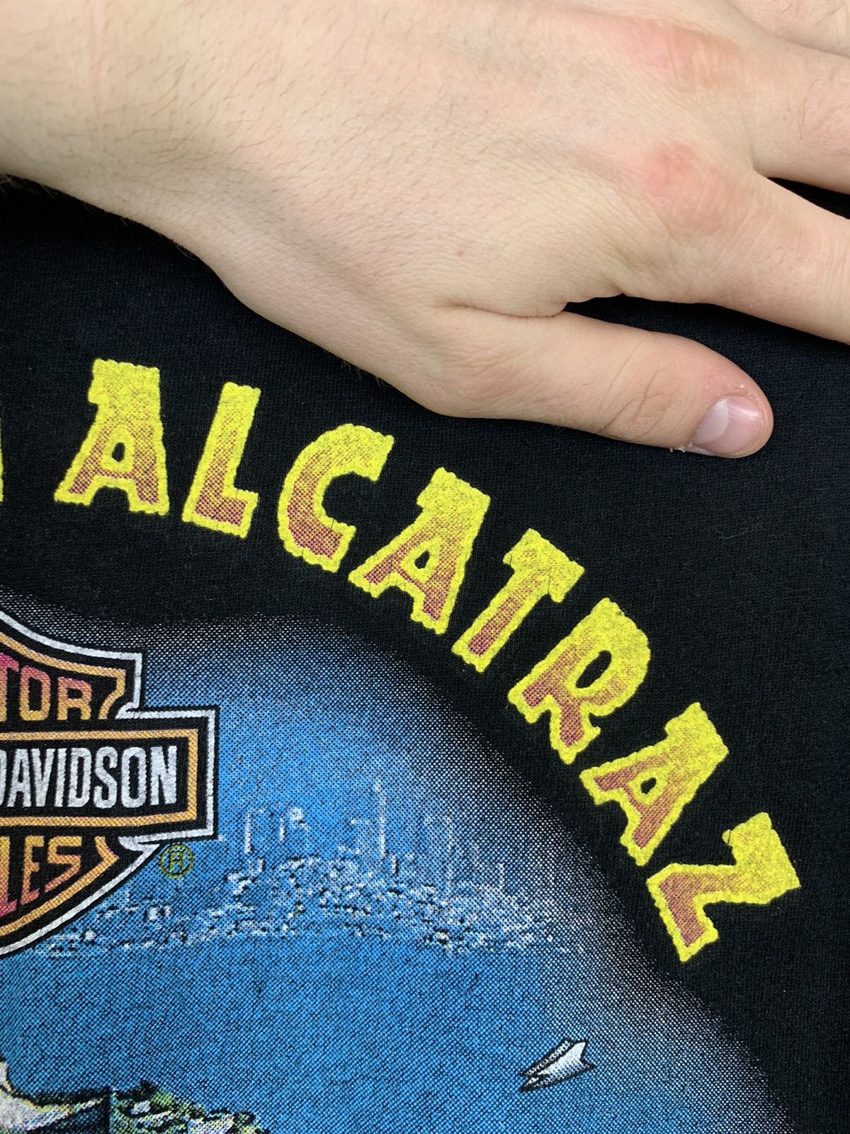 Vintage Vintage Harley Davidson Escape From Alcatraz T-shirt Size US XL / EU 56 / 4 - 22 Thumbnail