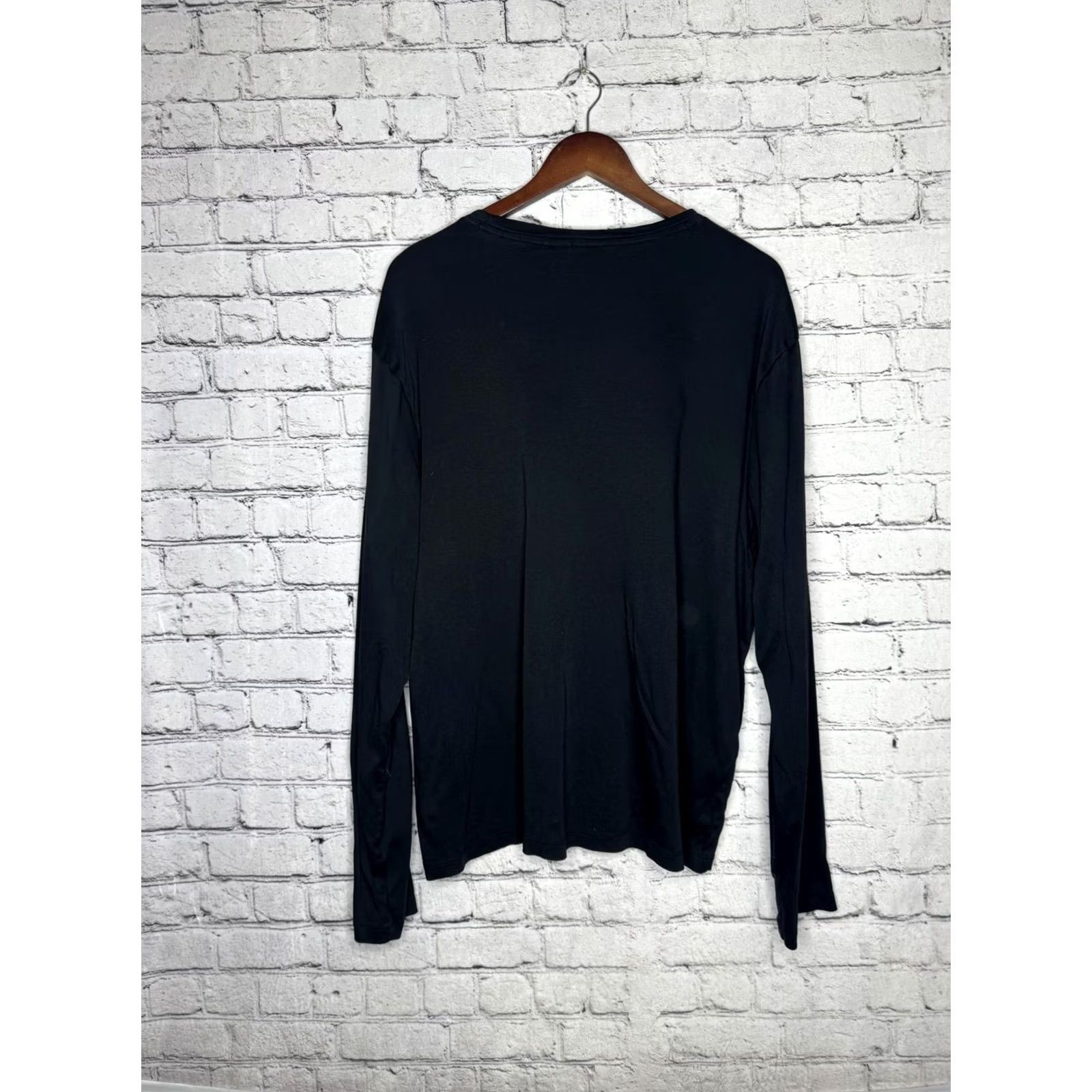 Banana Republic Banana Republic Men Shirt XL Black Long Sleeve Crew Neck Luxe Touch Performance Solid Shirt Size US XL / EU 56 / 4 - 2 Thumbnail