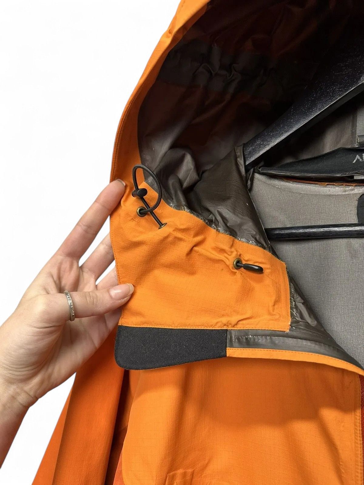 Goretex Arcteryx orange tech jacket outdoor windproof hiking style Size US XL / EU 56 / 4 - 10 Thumbnail
