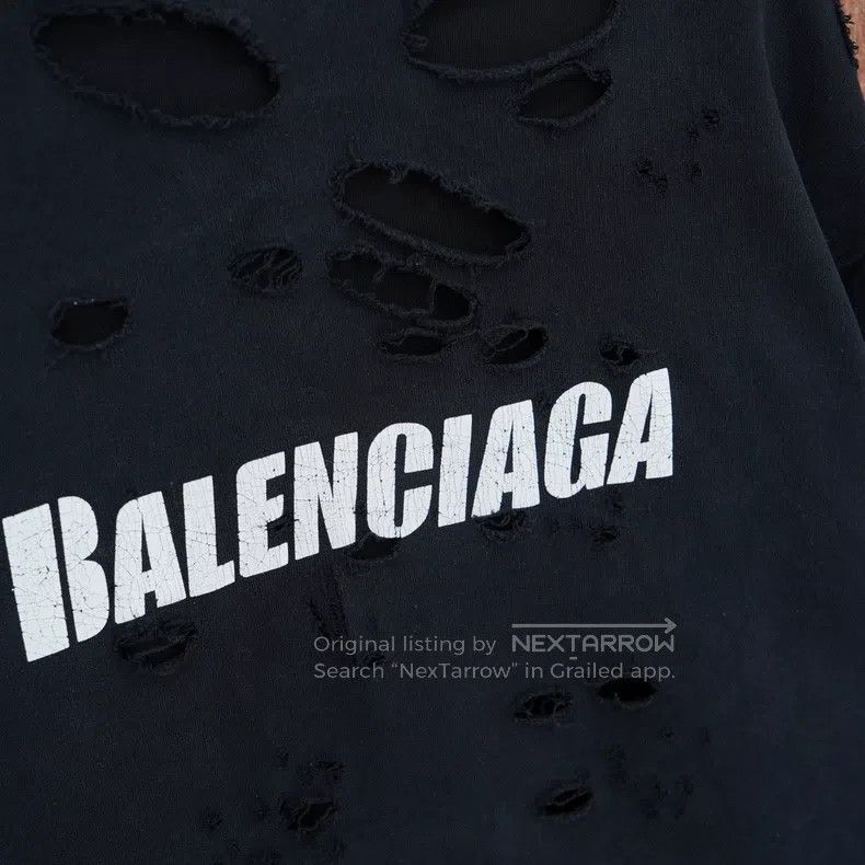 Balenciaga Balenciaga Black vintage distressed hooded sweatshirt Size US XXS / EU 40 - 6 Thumbnail