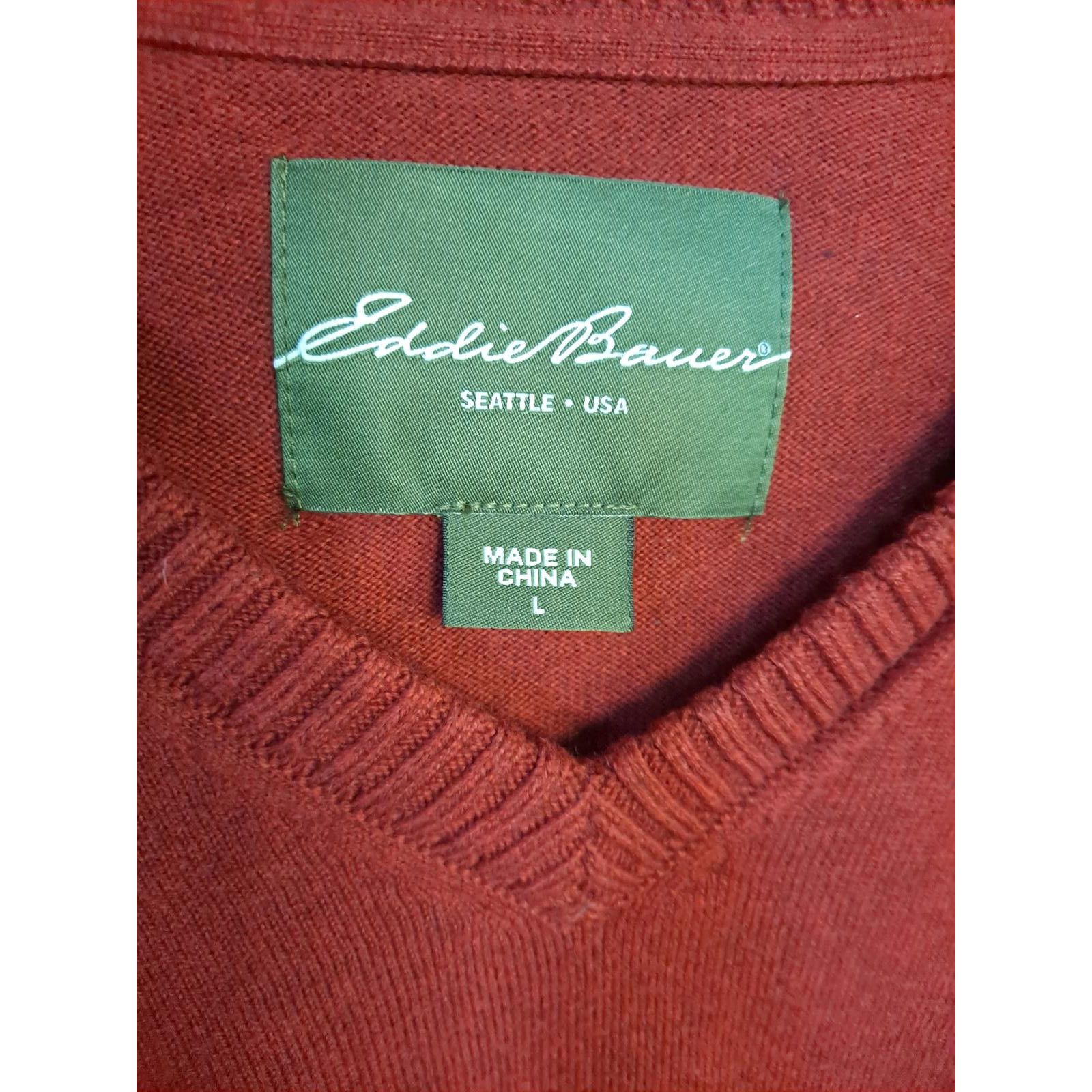 Eddie Bauer Eddie Bauer Red V Neck Sweater Size Large Size US L / EU 52-54 / 3 - 2 Thumbnail