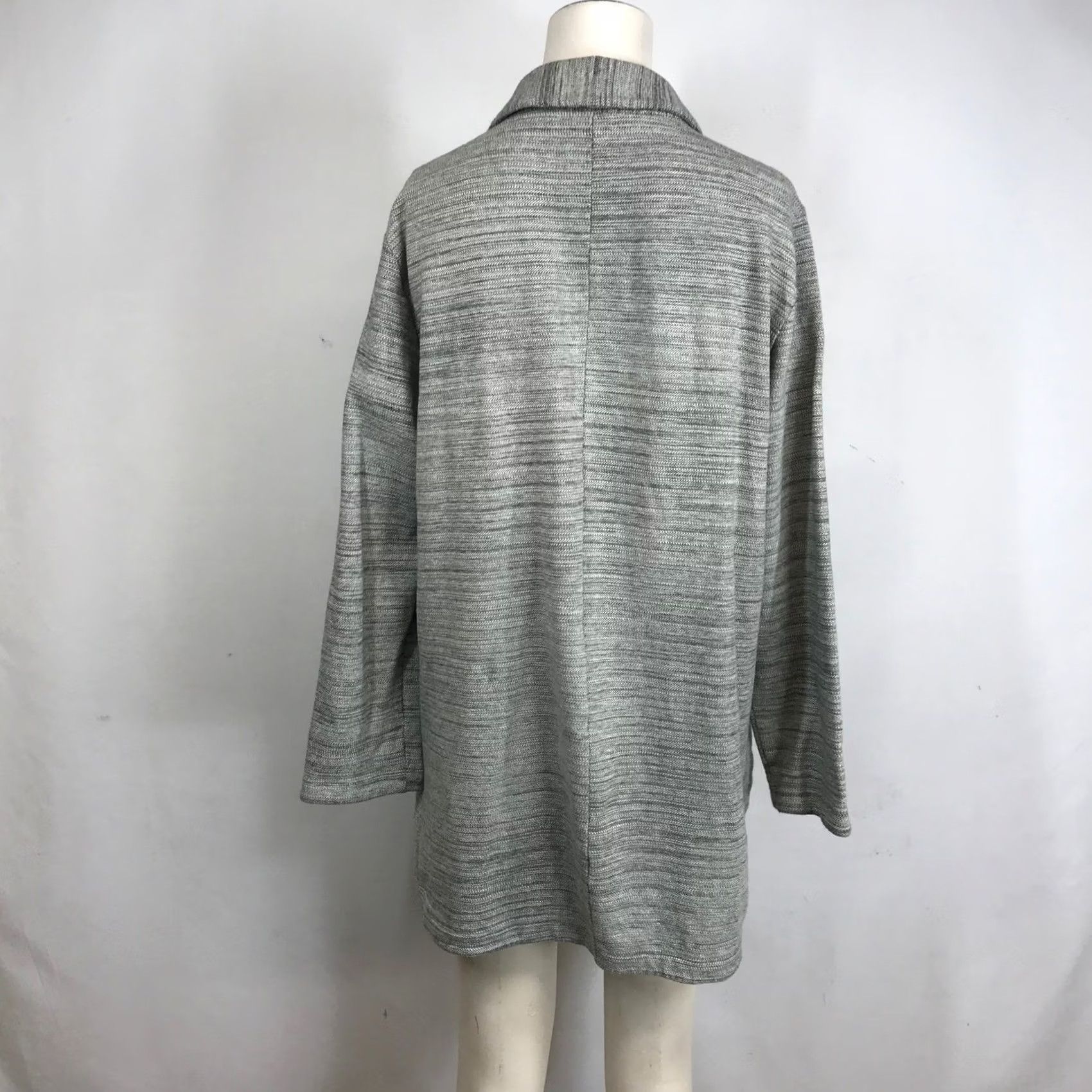 Eileen Fisher VINTAGE? No. Eileen Fisher Grey Herringbone Organic Cotton Button Front Cardigan Jacket Sz M Size M / US 6-8 / IT 42-44 - 5 Thumbnail
