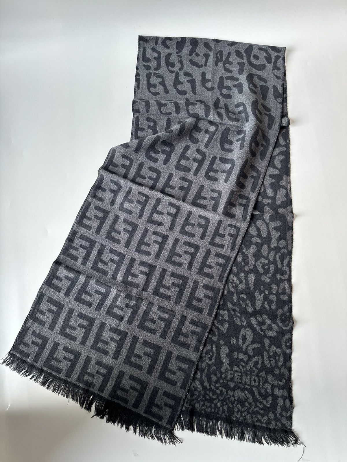 Fendi Fendi scarf monogram 100% wool Size ONE SIZE - 7 Thumbnail