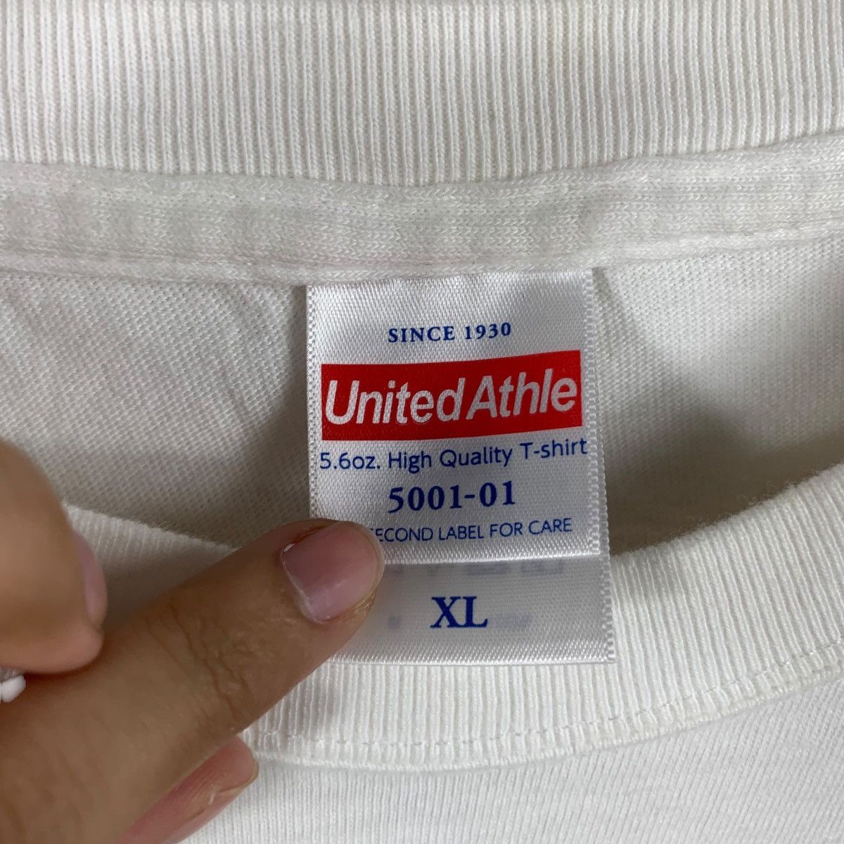 Vintage ILLEGAL ALIEN KANJI Japan Harajuku Shibuya Artwork Tee Size US XL / EU 56 / 4 - 6 Thumbnail