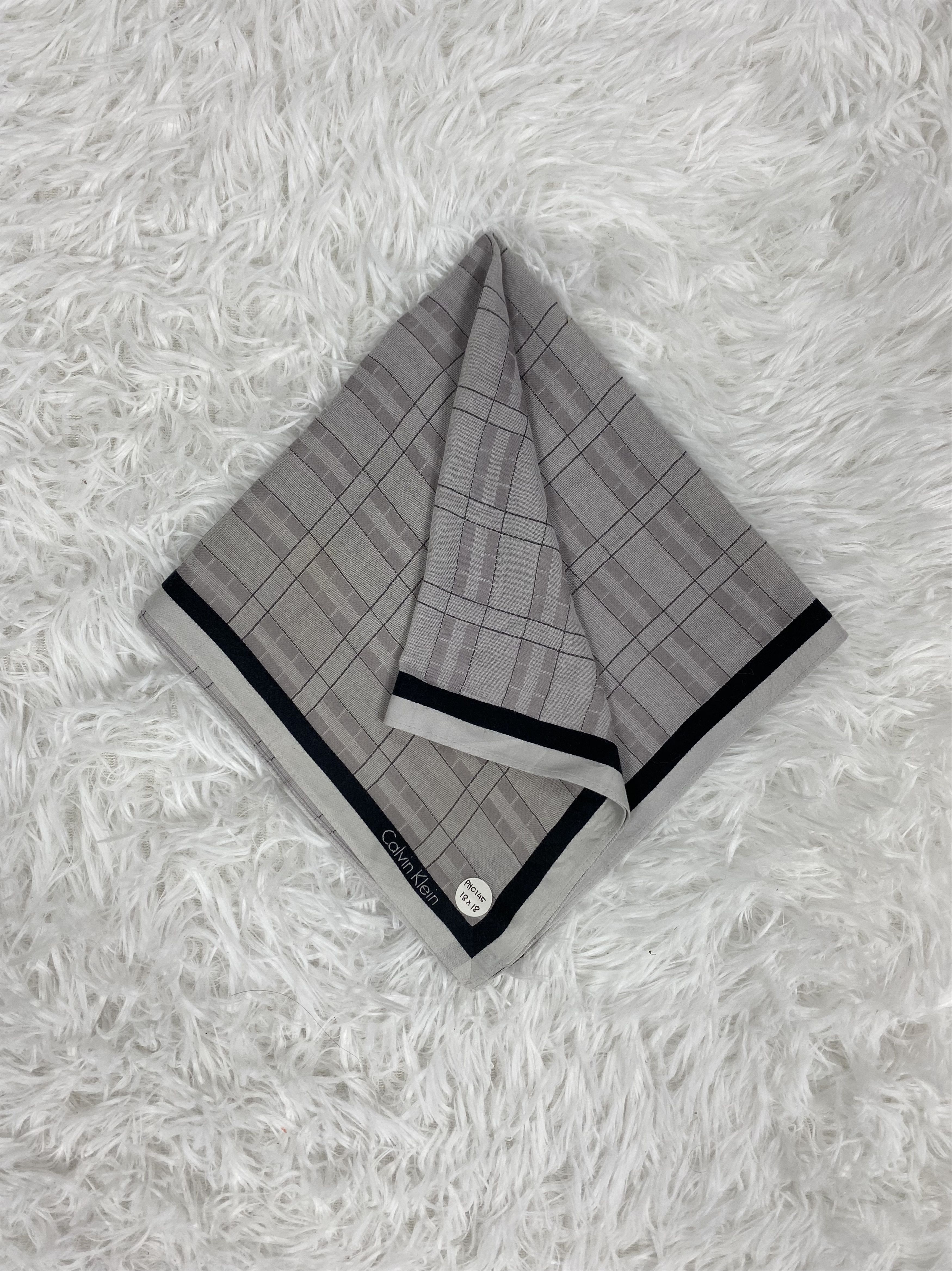 Calvin Klein Vintage Calvin Klein Handkerchief PH0145 Size ONE SIZE - 1 Thumbnail