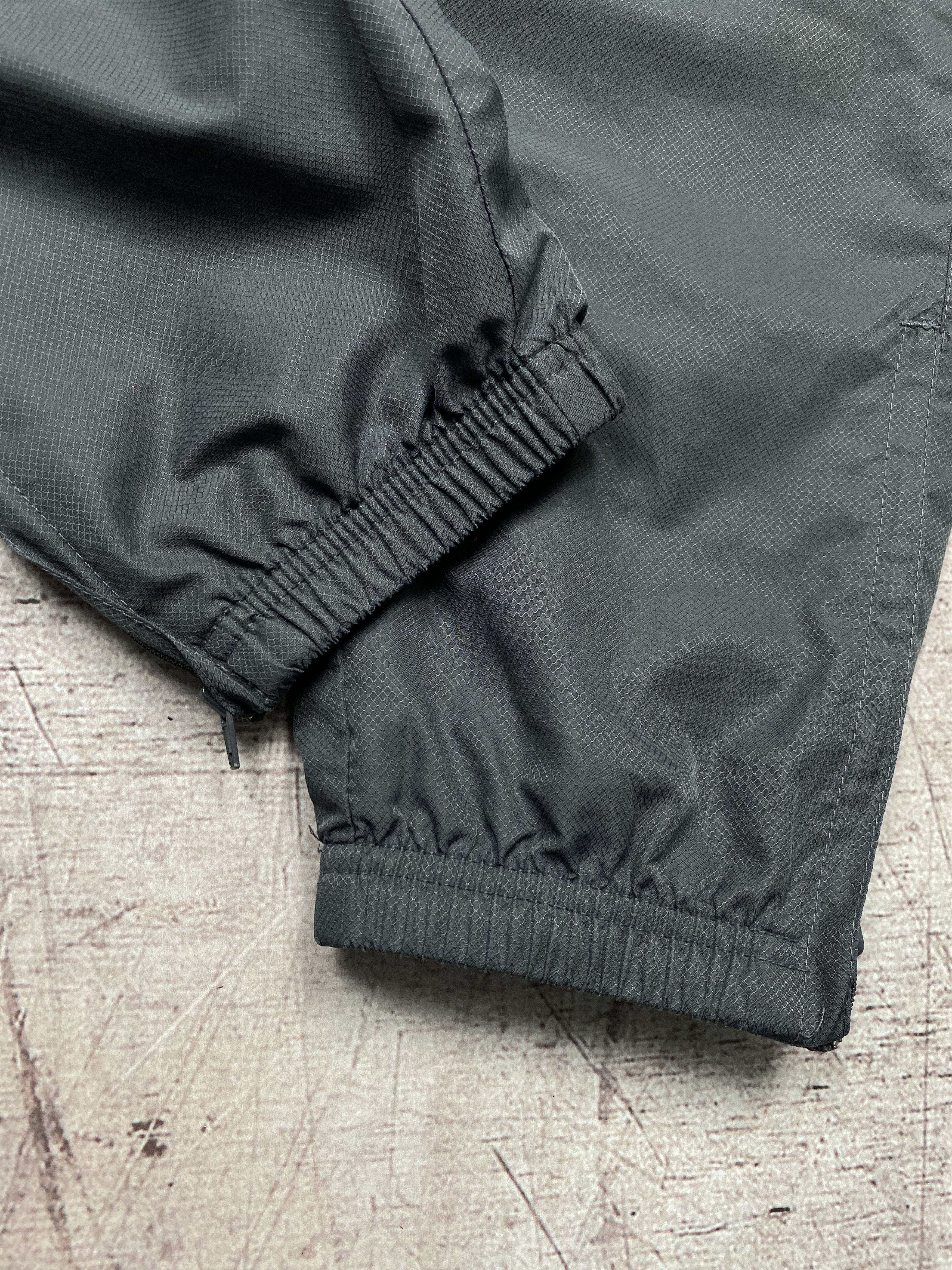 Umbro × Vintage Umbro Vintage Mens Nylon Baggy Parachute Pants y2k Size US 32 / EU 48 - 4 Thumbnail