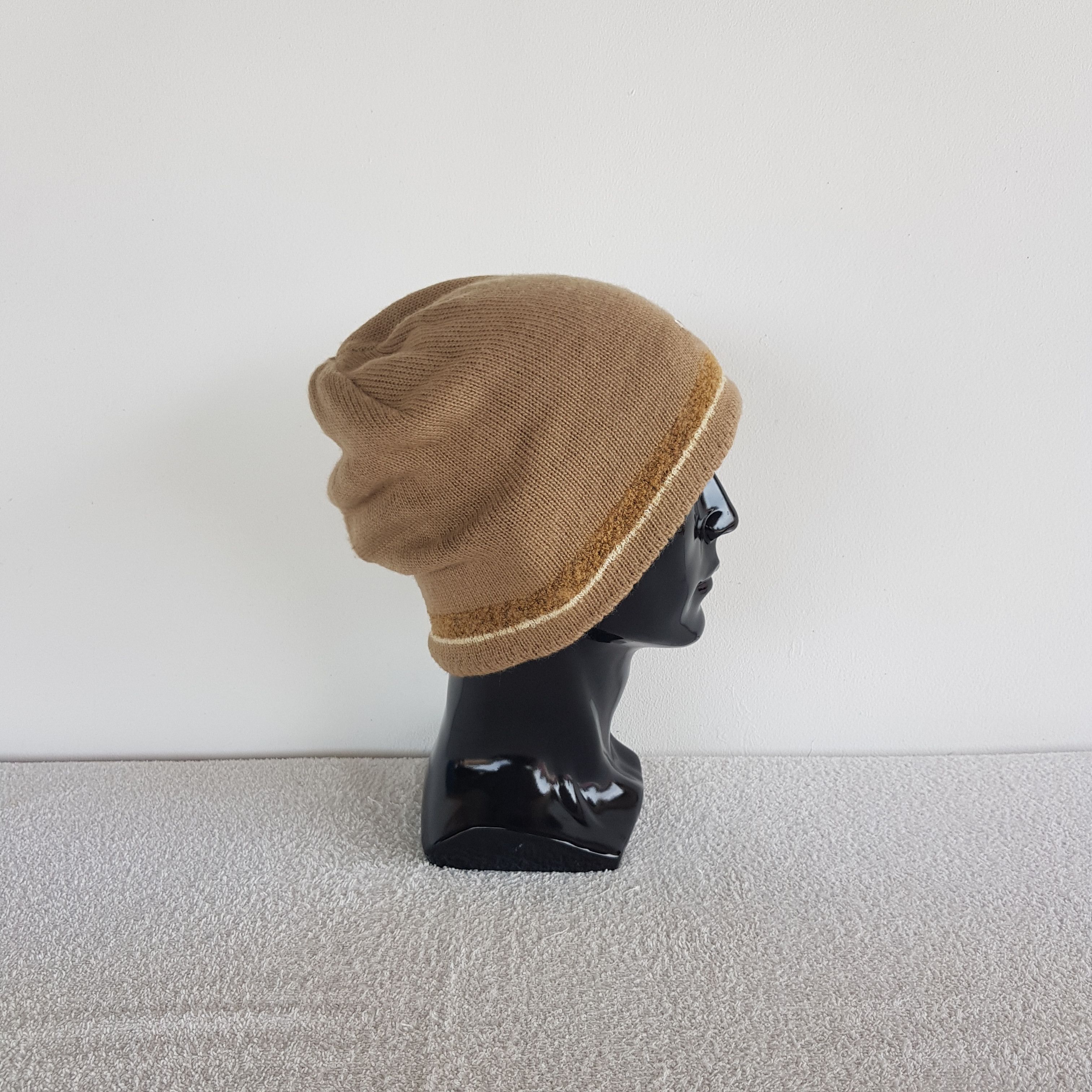 Japanese Brand Vintage Roxy Beanie Surfwear Snow Caps Hats Size ONE SIZE - 3 Thumbnail