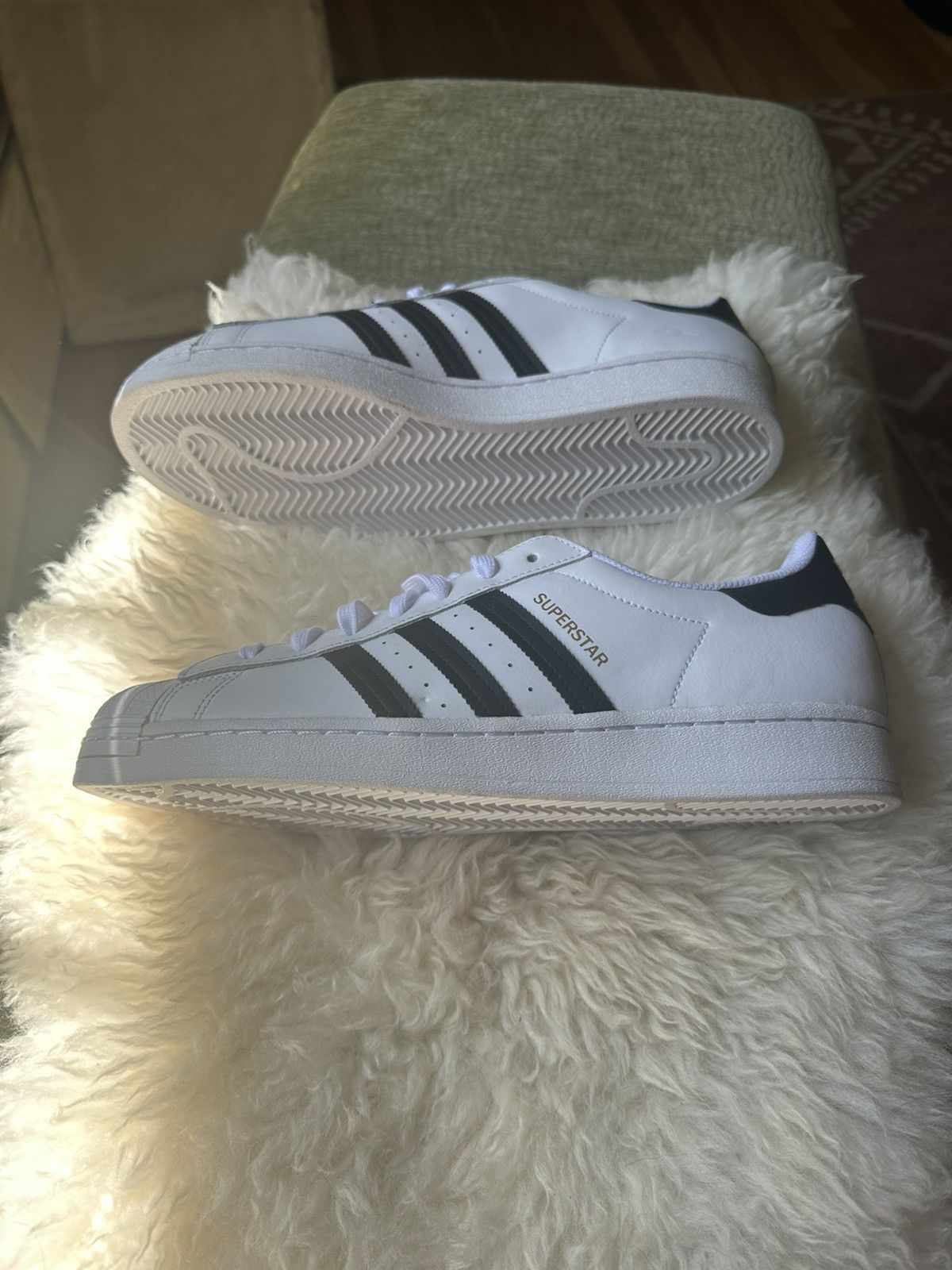 Adidas Adidas SUPERSTAR Size US 12 / EU 45 - 2 Thumbnail