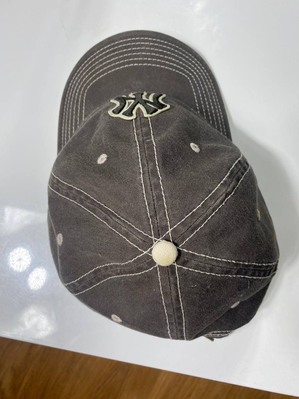 Vintage New York Yankees Vintage Strap Back Hat Size ONE SIZE - 11 Thumbnail