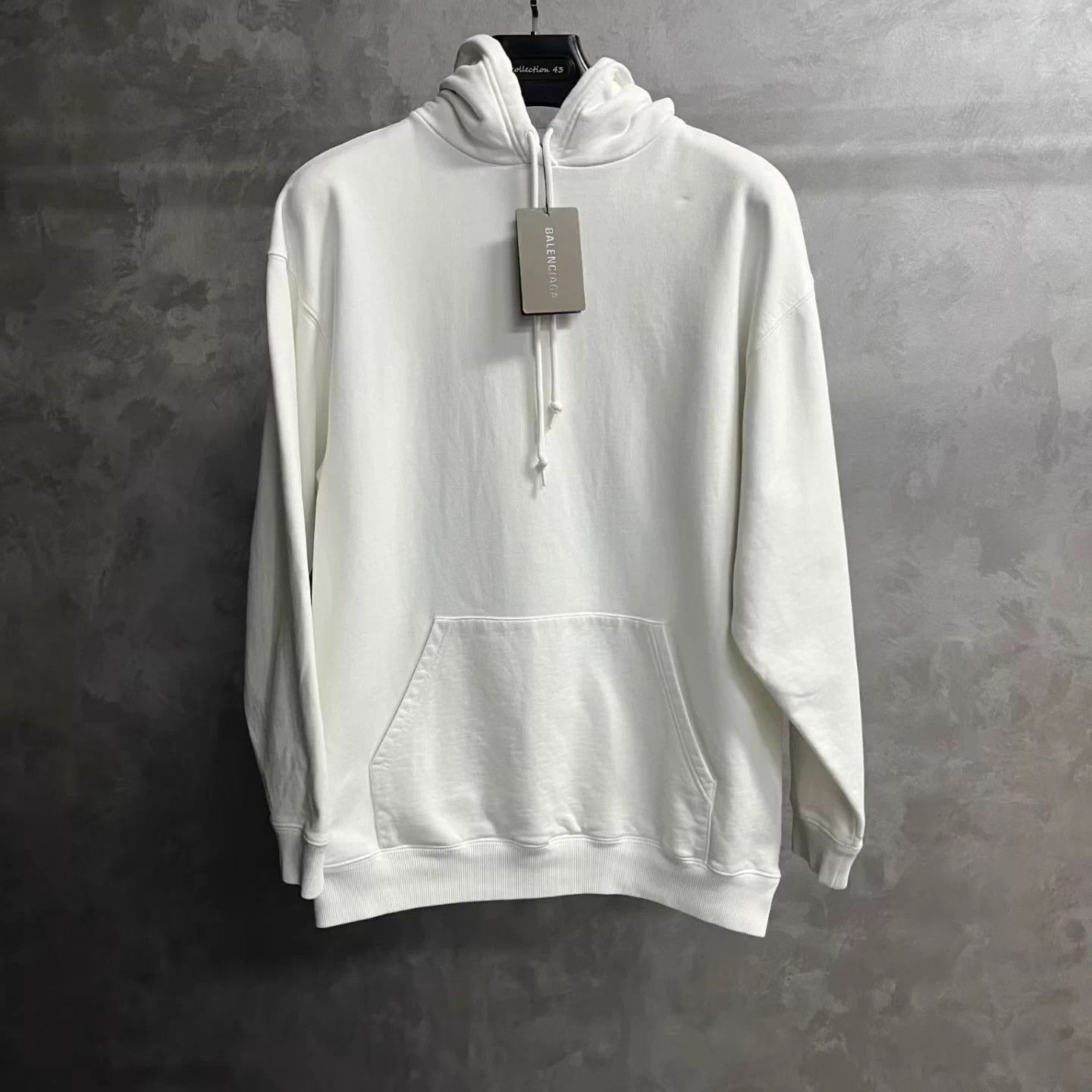 Balenciaga Balenciaga White Printed Logo Hoodie XS Size XS / US 0-2 / IT 36-38 - 1 Thumbnail
