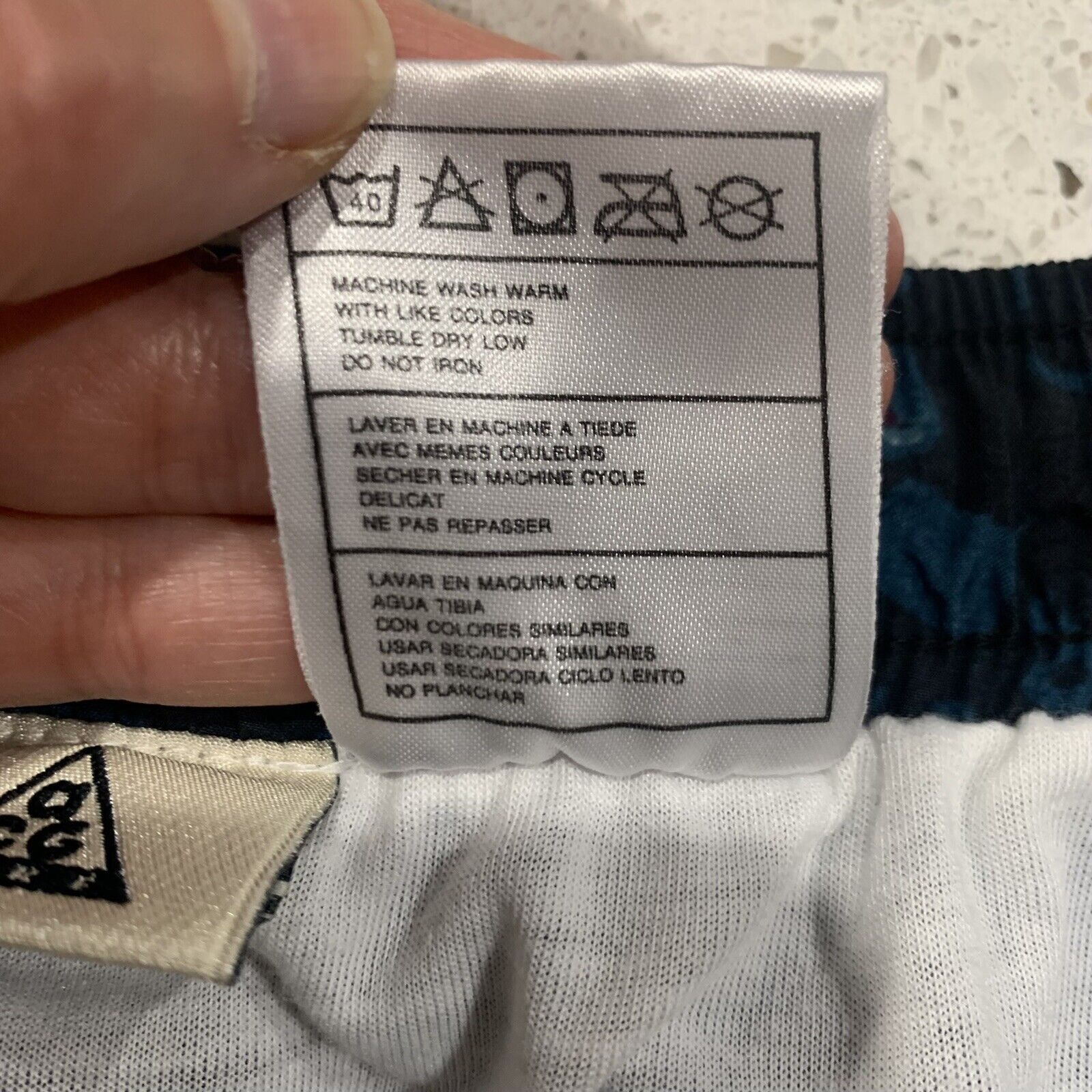 Nike Nike ACG Size L Swim Trunks Shorts Vtg 90s Geometric RARE Size US 30 / EU 46 - 8 Thumbnail