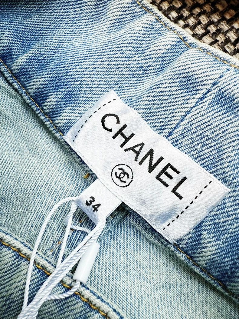 Chanel Chanel 21c Early Spring Vacation Series Mulberry Silk Came Size 42" / US 20 - 5 Thumbnail