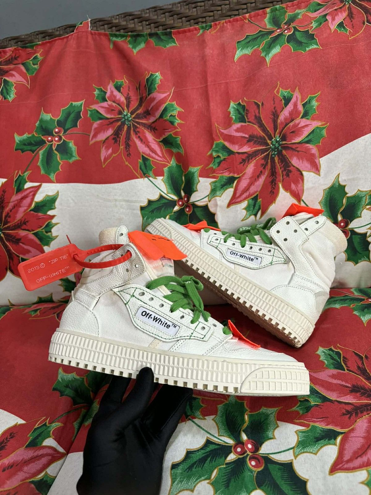Off-White Off-White 3.0 Hightop Sneakers Size US 6 / IT 36 - 1 Thumbnail