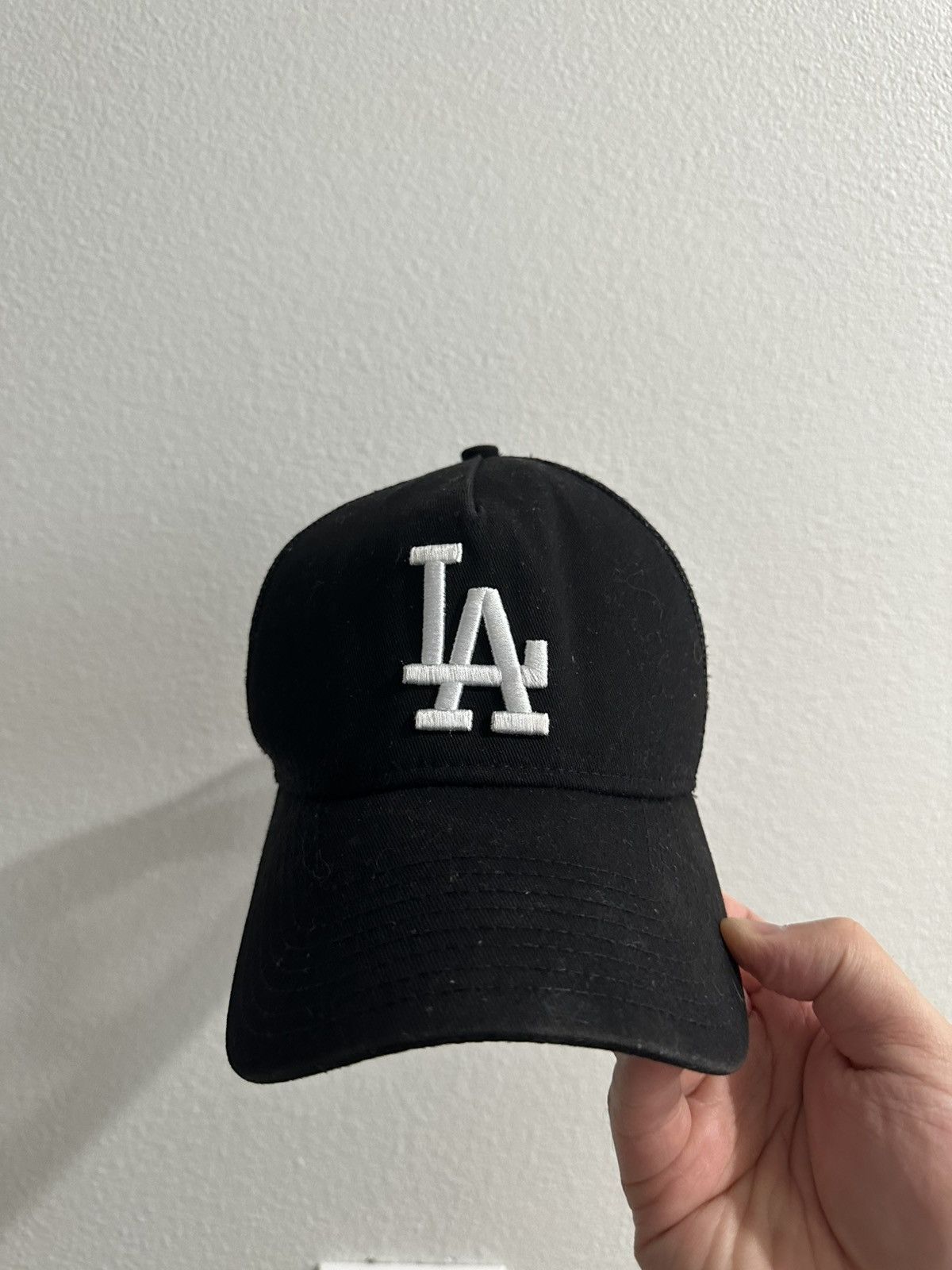 New Era Los Angeles Dodgers Black Trucker Hat Size ONE SIZE - 1 Thumbnail