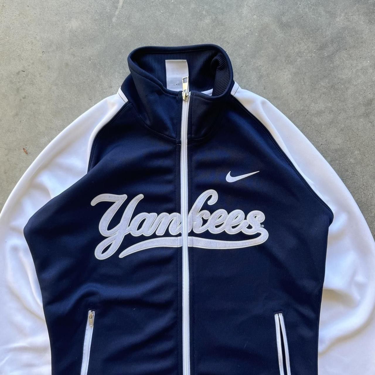 MLB × Nike × Vintage Vintage Y2K Style Nike Full Zip Yankee Sweatshirt Size US S / EU 44-46 / 1 - 2 Thumbnail