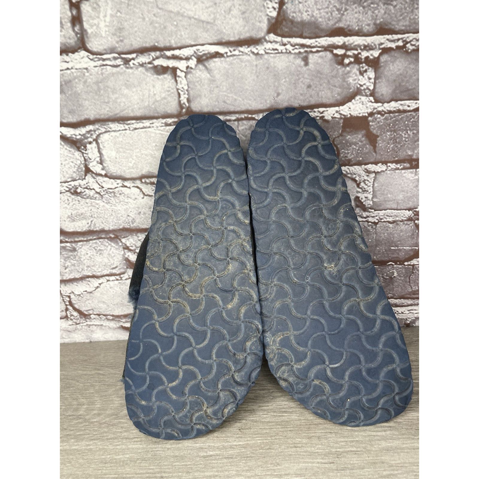 Birkenstock Birkenstock Arizona Fur Midnight Navy Strap Slides Sandals W Size US 10 / IT 40 - 21 Thumbnail