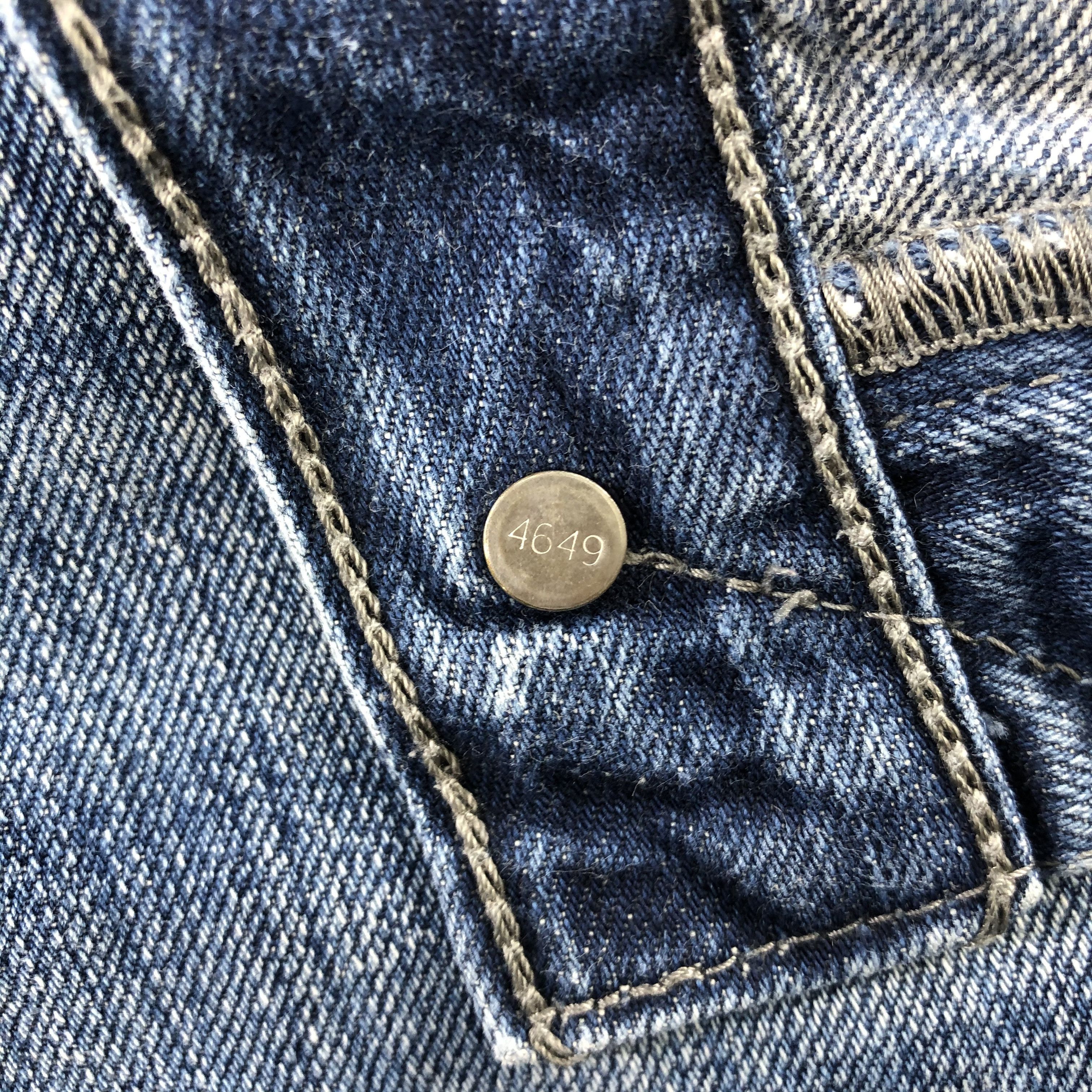 Levi's Vintage 501 Jeans Blue Wash Denim KJ941 Size US 34 / EU 50 - 11 Thumbnail