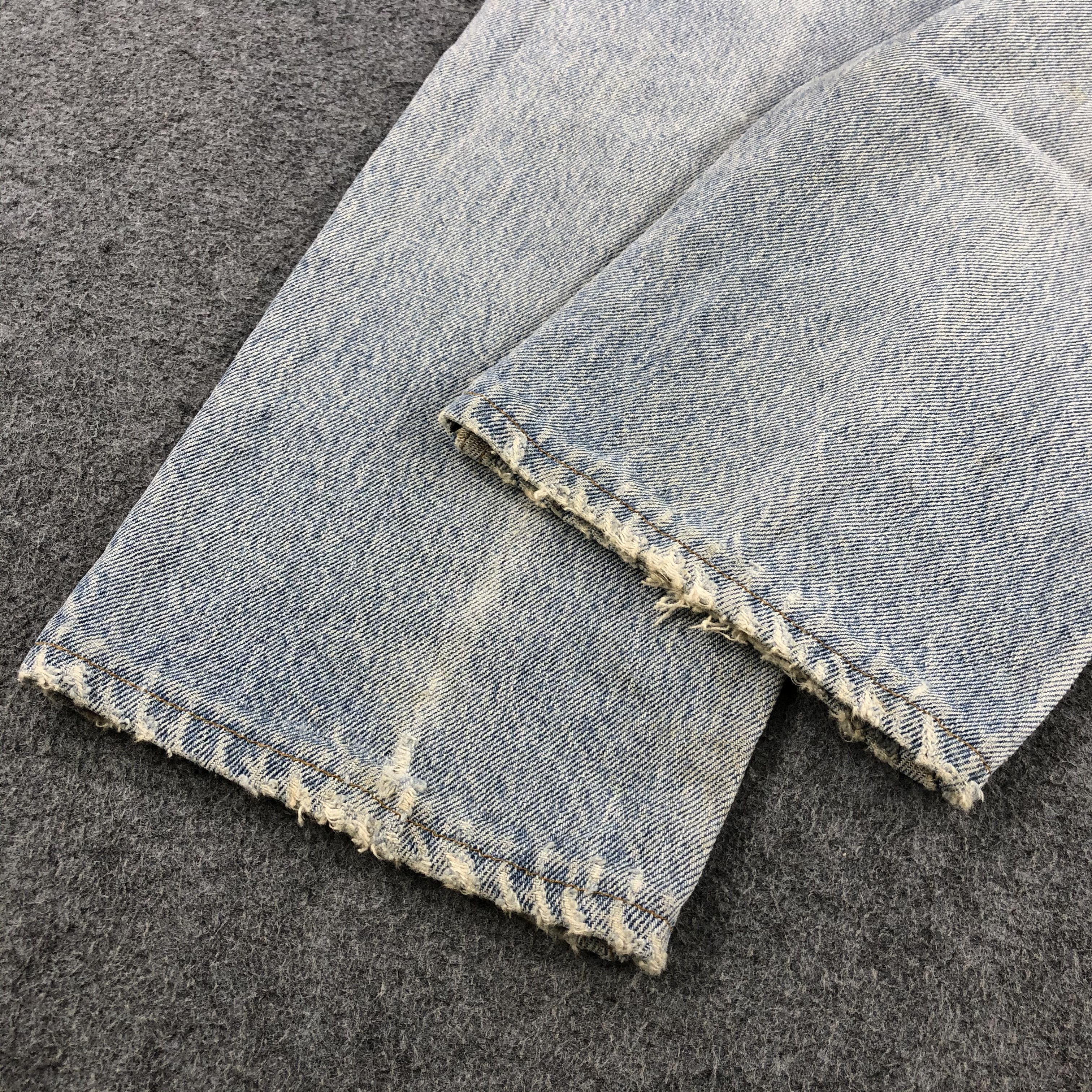 Levi's Vintage 90s Light Wash Levis 560 Jeans-J2043 Size US 28 / EU 44 - 6 Thumbnail