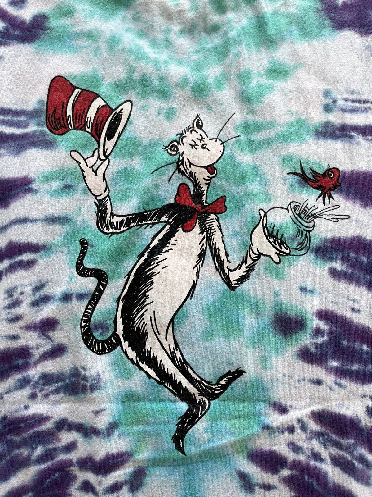 Vintage Dr. Seuss Cat t-shirt 00’s Size US XL / EU 56 / 4 - 4 Thumbnail