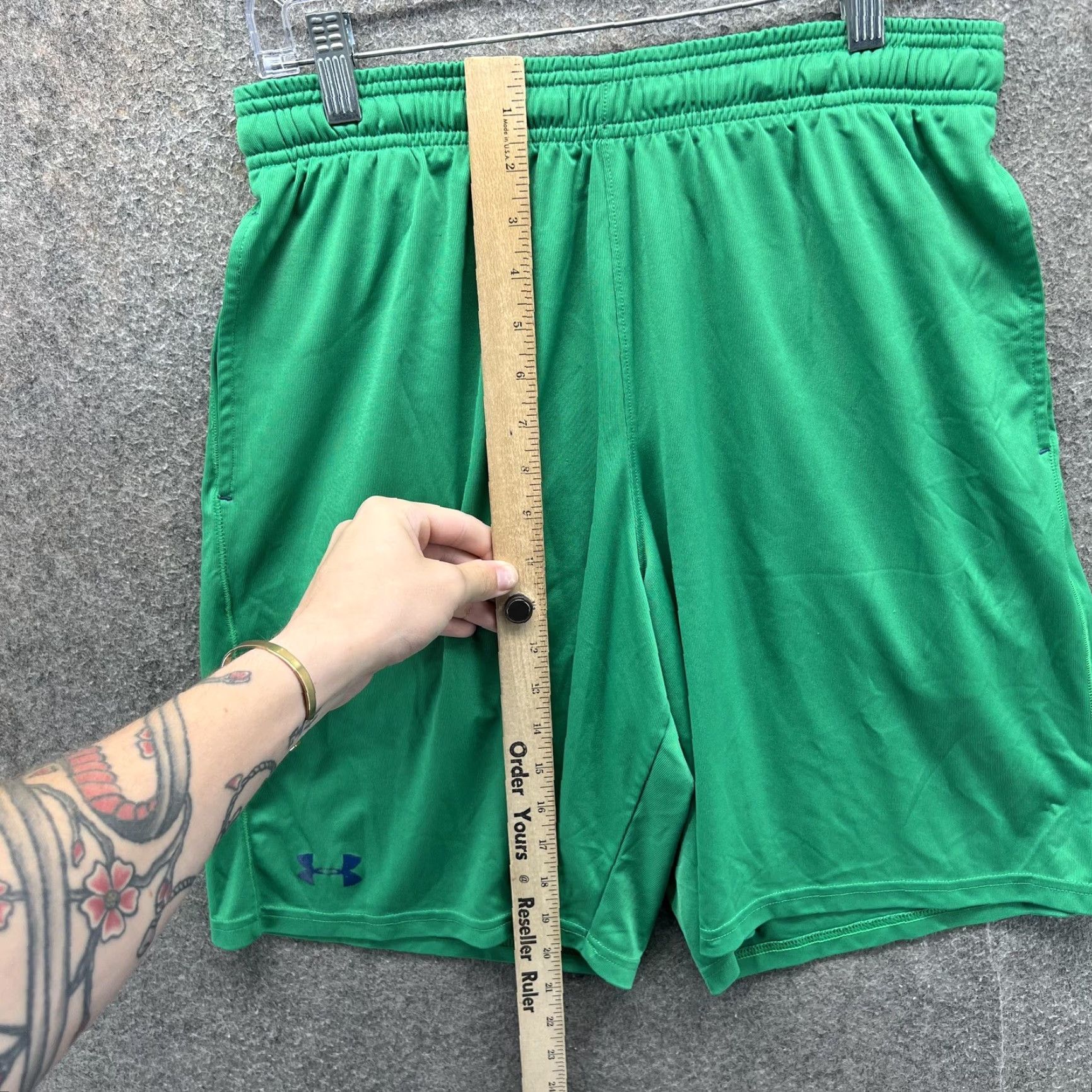 Under Armour Under Armour Shorts Mens M Green Athletic Basketball Gym 9 Inseam Size US 31 - 6 Thumbnail