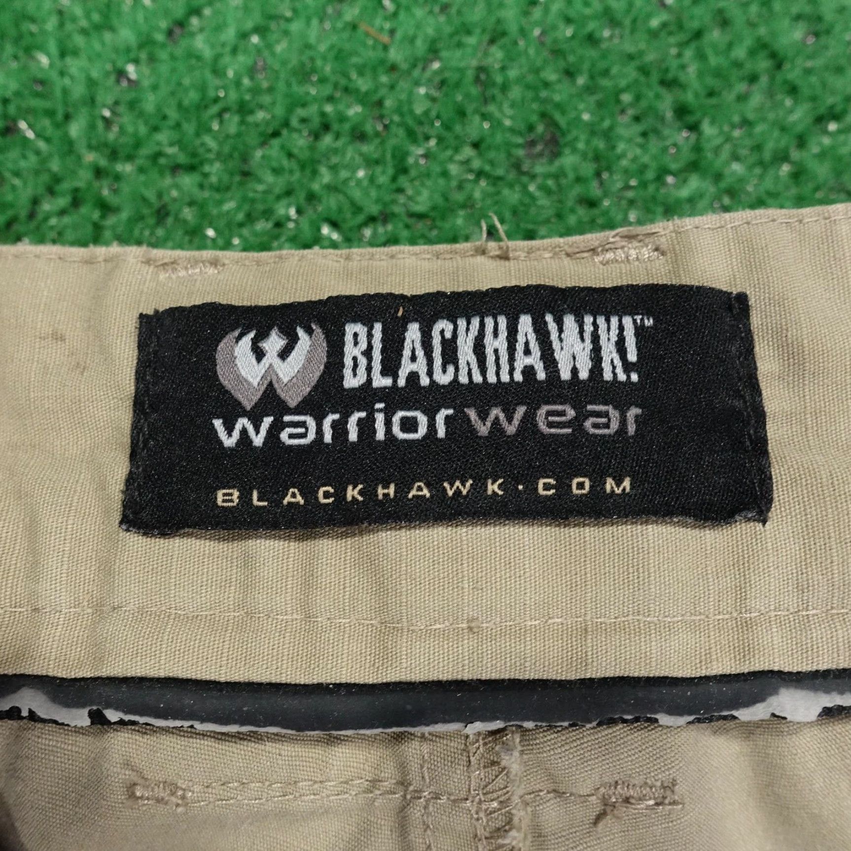 Vintage BLACKHAWK! Warrior Wear Pants Mens 42x34 Khaki Tactical Cargo Multi Pocket Pants Adjustable Pockets Workwear Mens Size US 42 / EU 58 - 6 Thumbnail