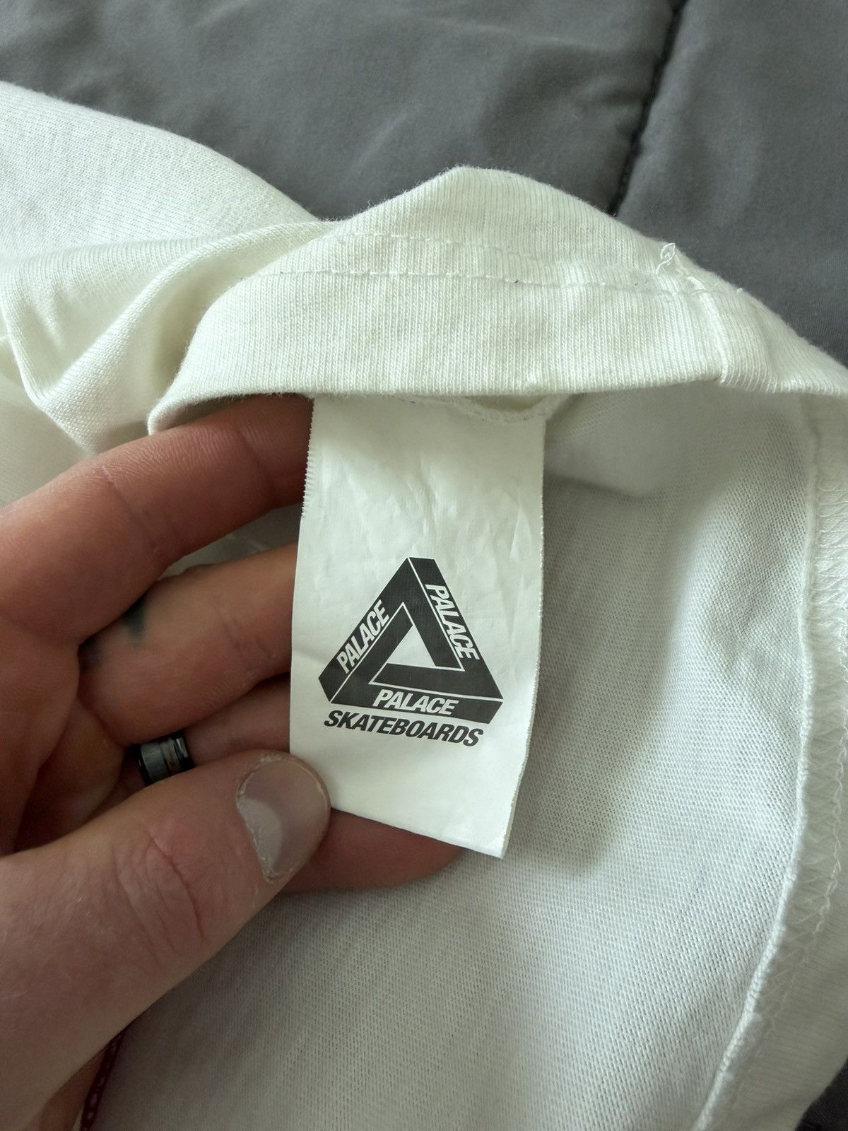Palace Palace R Stripe T-shirt Size US L / EU 52-54 / 3 - 5 Thumbnail