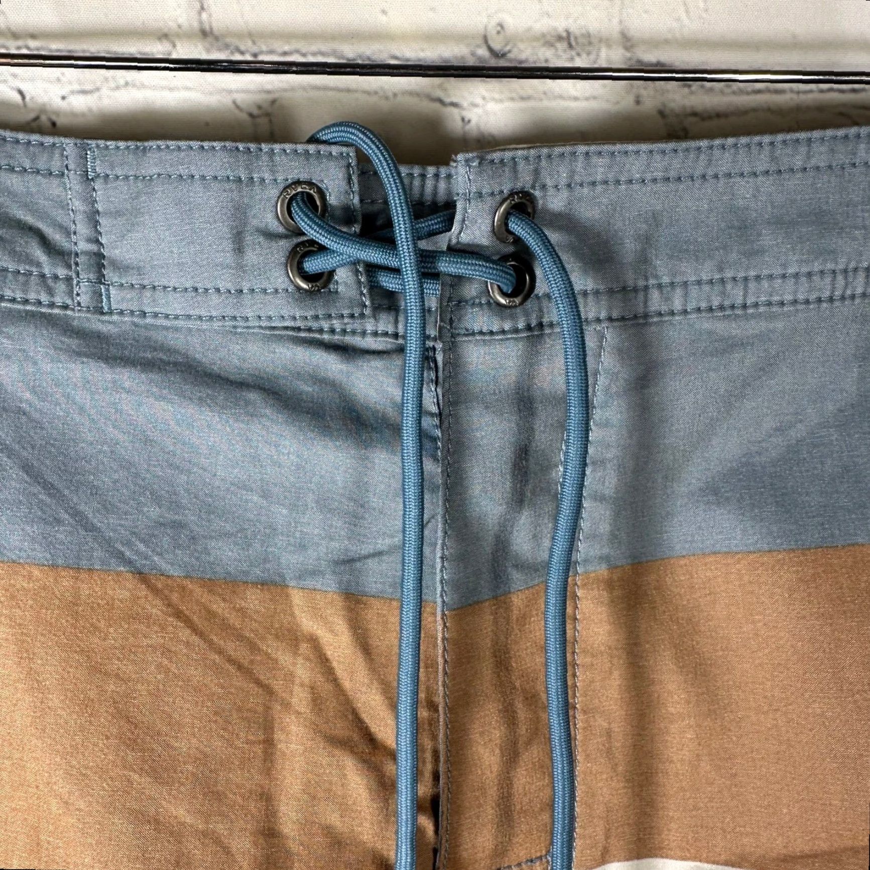 RVCA RVCA Mens Board Shorts Size 30 Blue Brown Colorblock Surf Trunks Pockets Drawstring 30 Mens Beach Swim Size US 30 / EU 46 - 3 Thumbnail