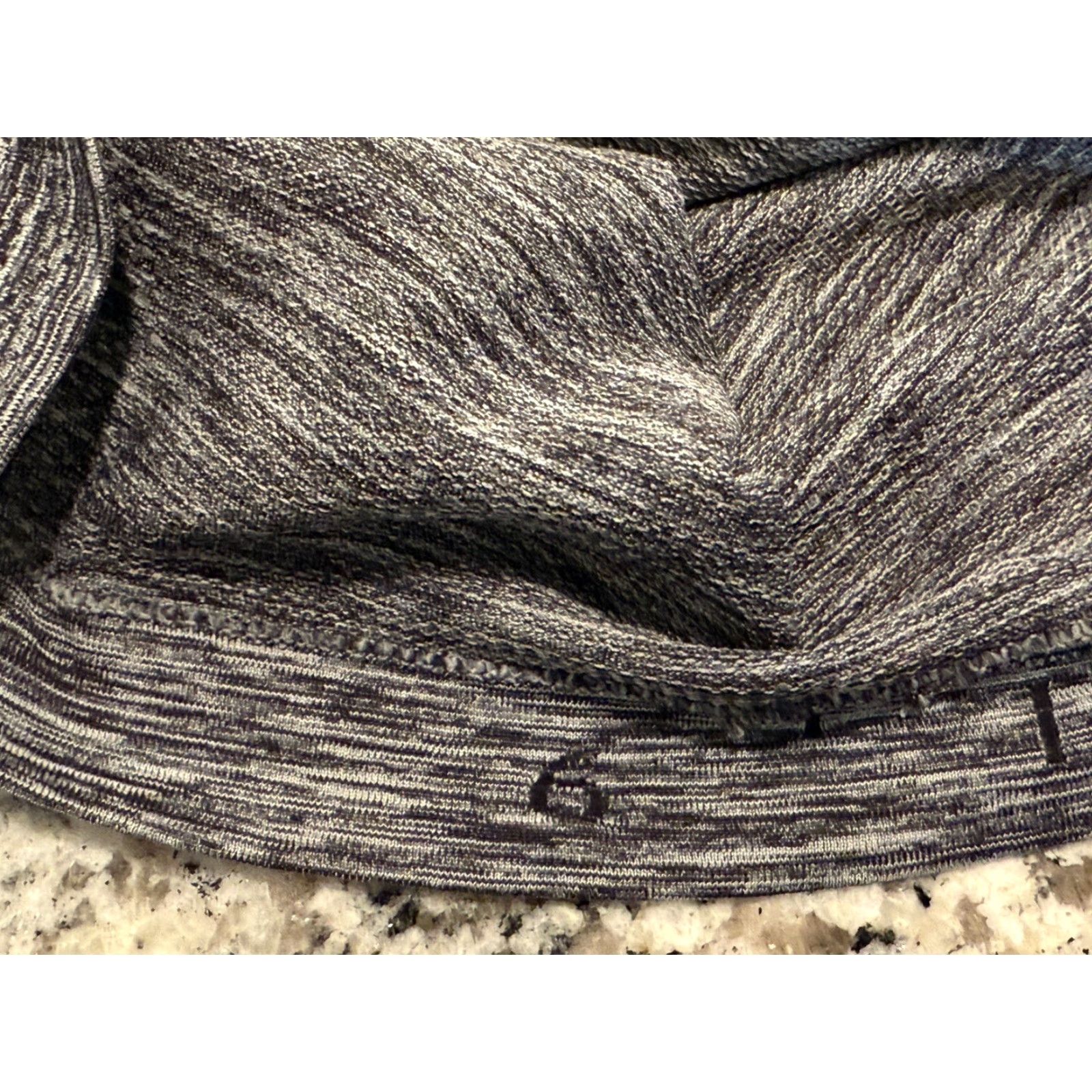 Lululemon Lululemon Swiftly Tech Long Sleeve Crew T-Shirt Size 6 Black White Ombré Women Pullover Breathable Lightweight Stretch Size M / US 6-8 / IT 42-44 - 7 Thumbnail