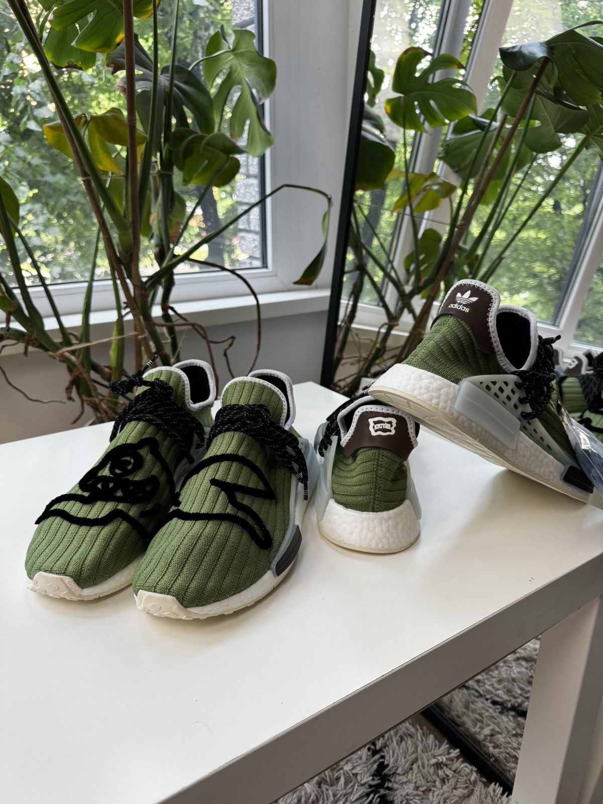 Adidas Adidas BBC Ice Cream x Pharrell x NMD Human Race Running Size US 11 / EU 44 - 5 Thumbnail