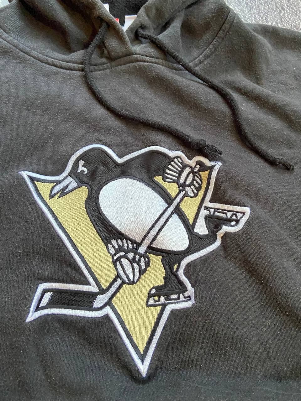 NHL Vintage Reebok Penguins distressed faded NHL hoodie Size US S / EU 44-46 / 1 - 3 Thumbnail